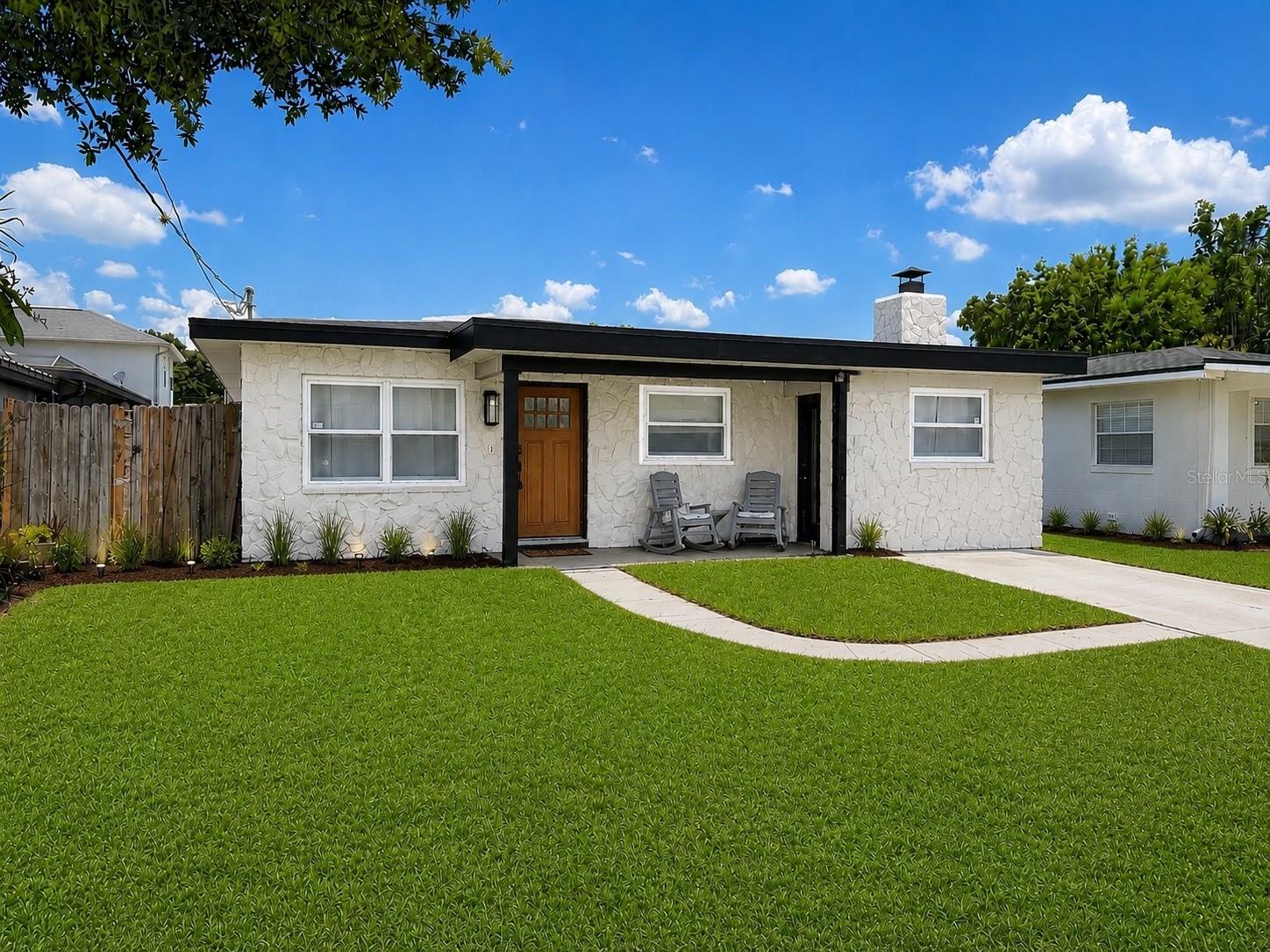3313 W Kathleen Street — photo