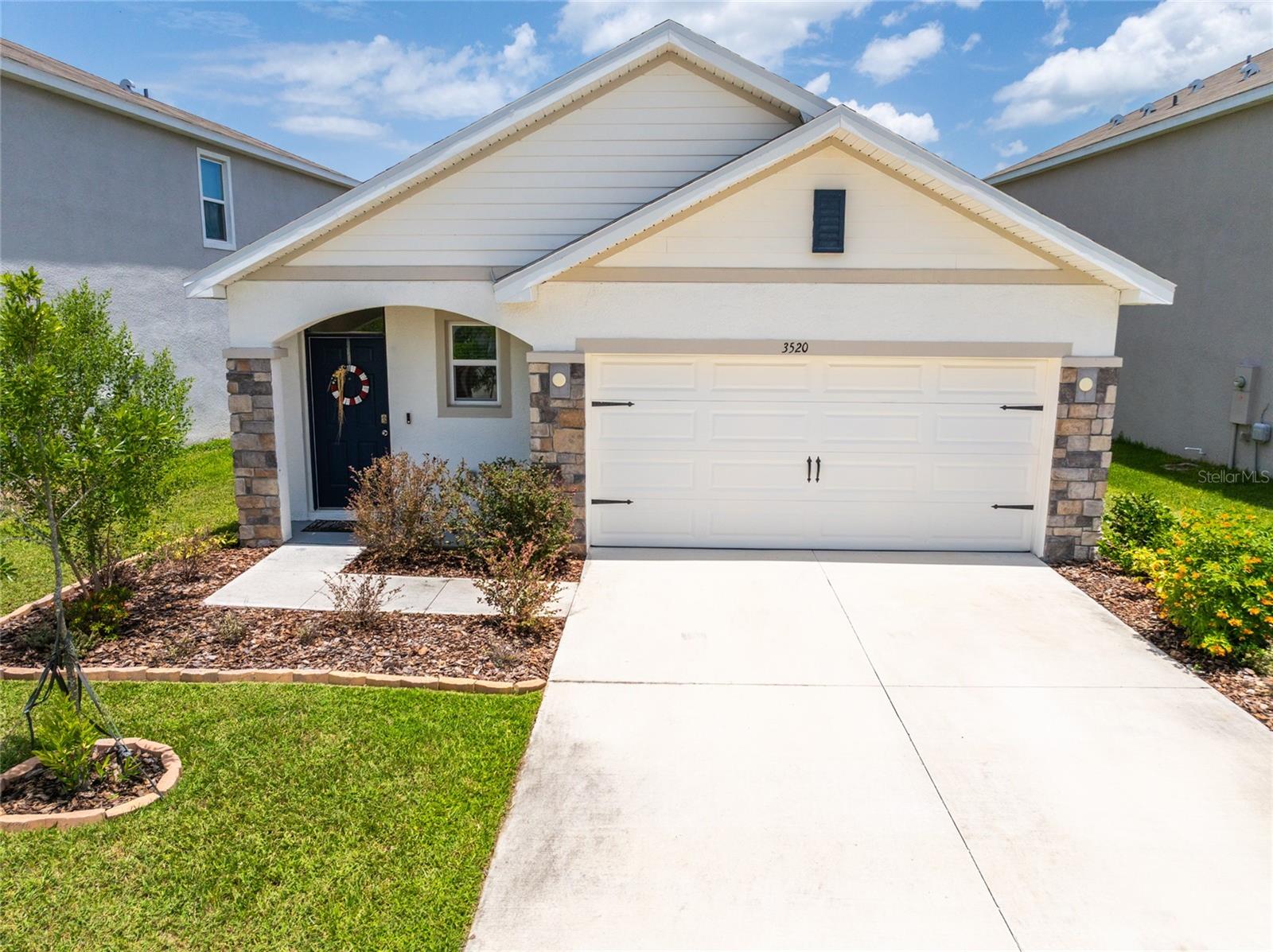 3520 Maple Grove Way — photo