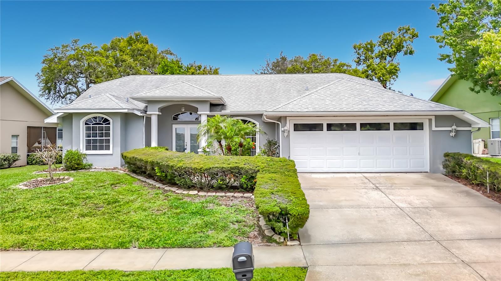 13827 Woodward Drive — photo