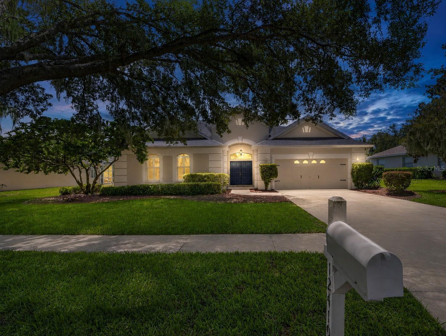 12419 Riverglen Drive — photo