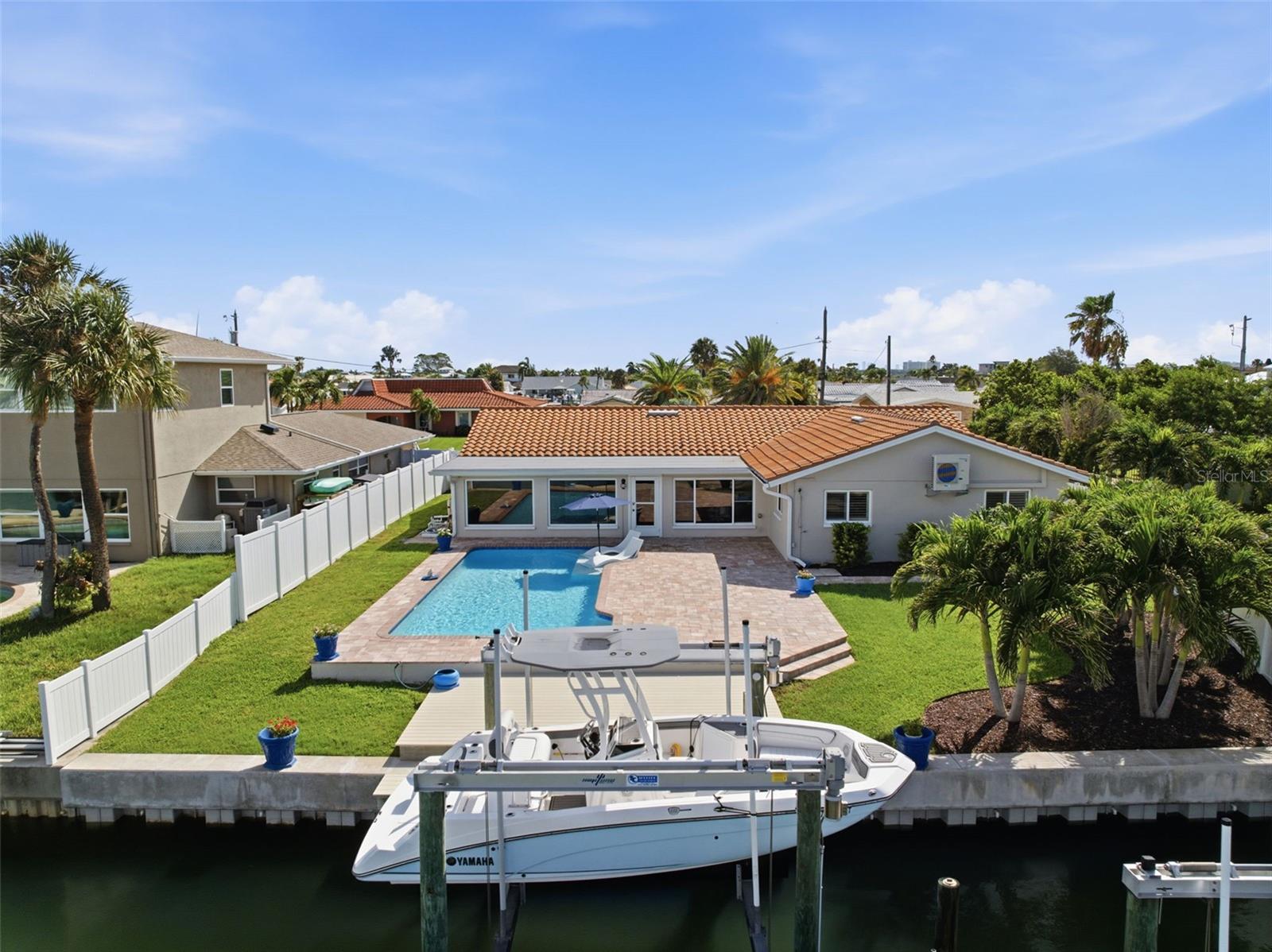 6414 2nd Palm Point — photo