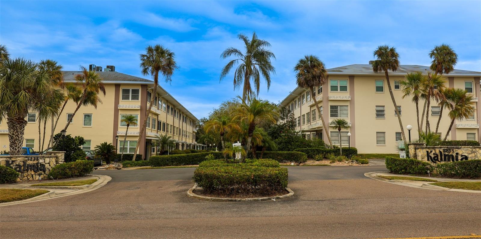 1235 S Highland Avenue 4-306 — photo