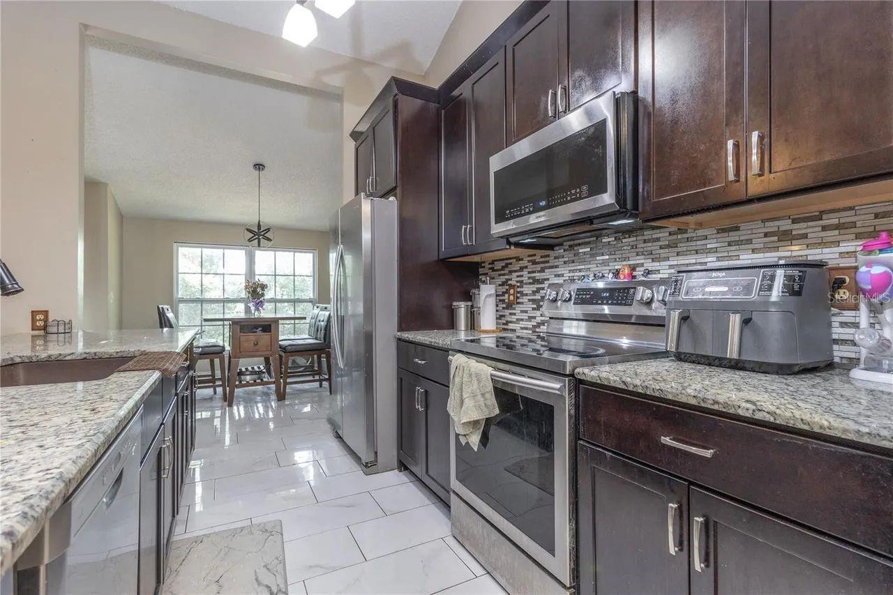 Home in TAMPA, FL 33625 — photo 3