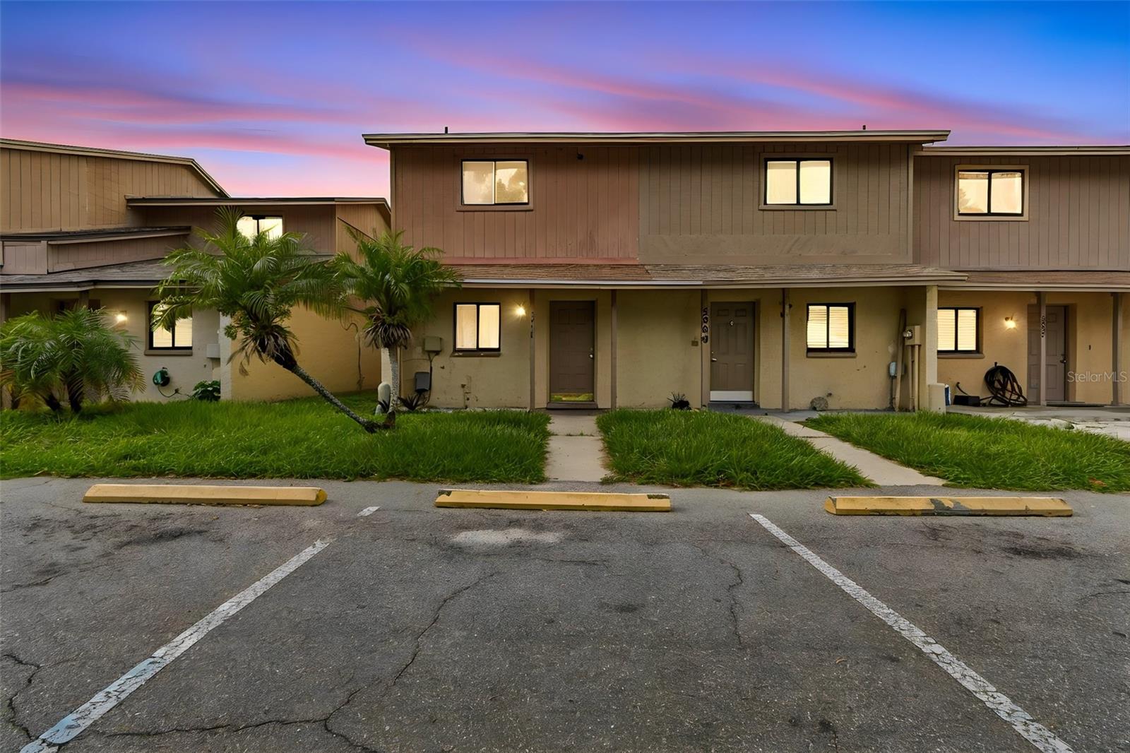 3911 Oak Limb Court — photo