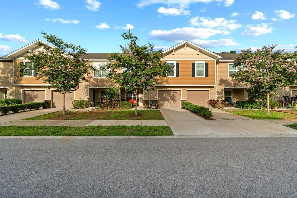10427 Rivercrest Drive — photo