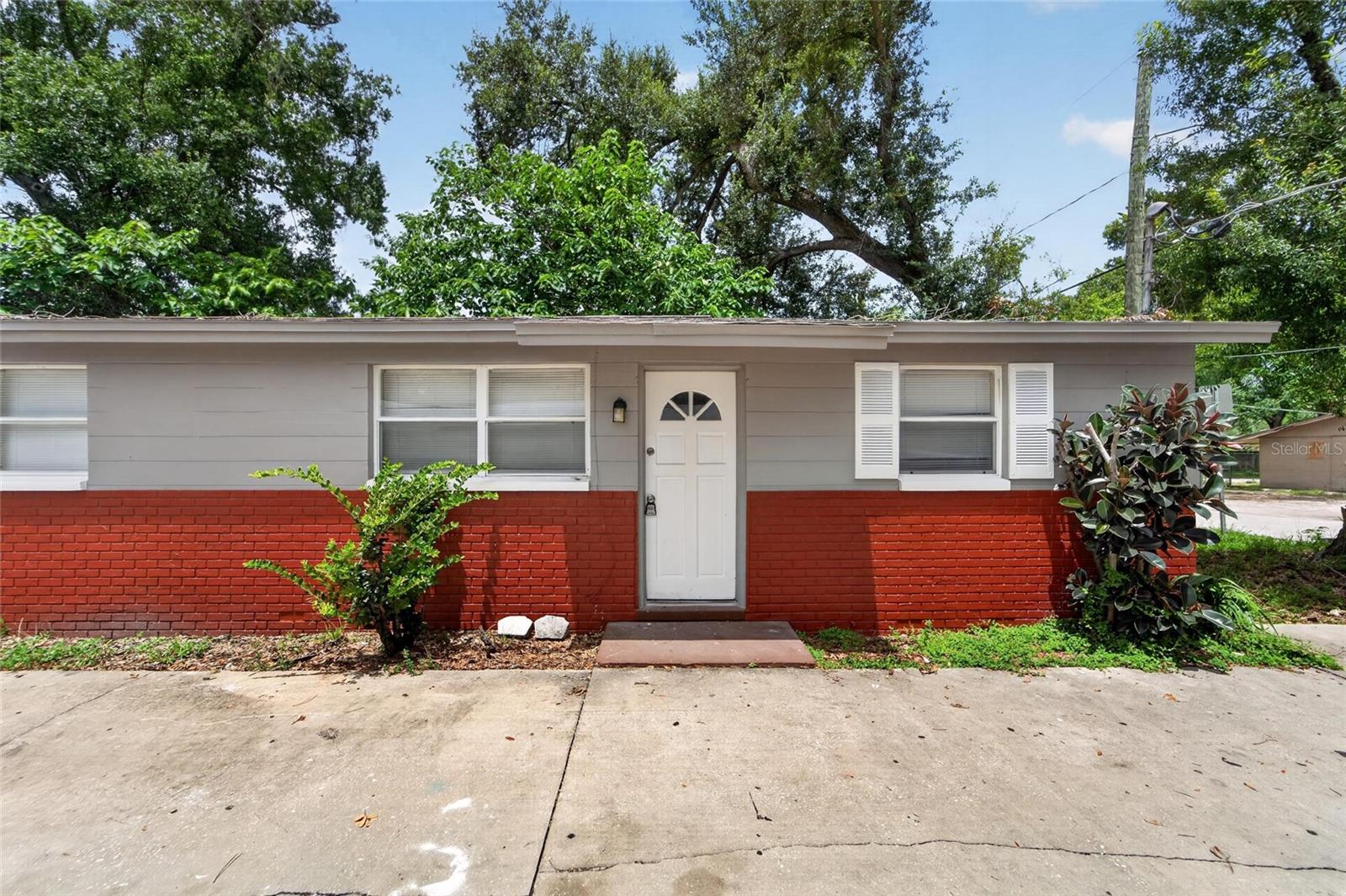 1703 E Idell Street — photo