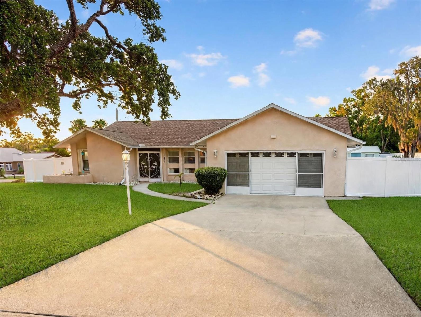 11450 Linden Drive — photo