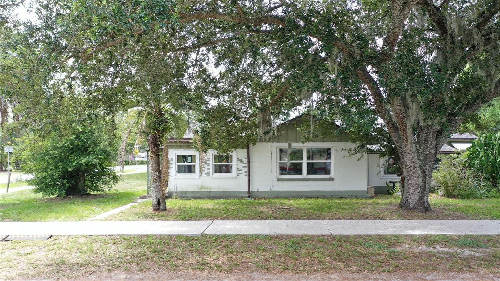 5651 6th Street — photo
