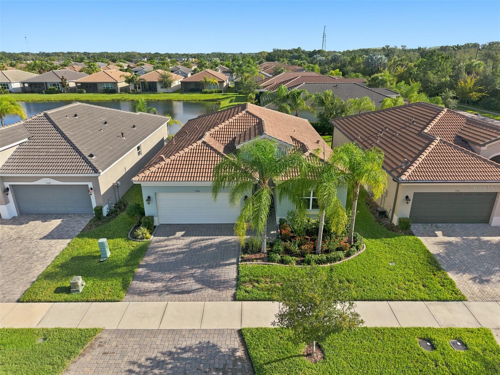 5124 Highland Pointe Court — photo