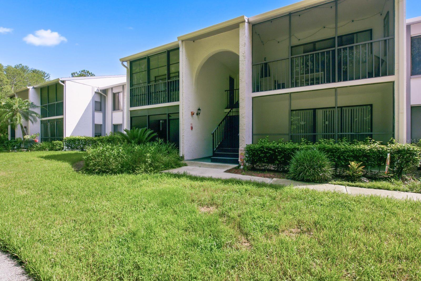 1204 Pine Ridge Circle W C1 — photo