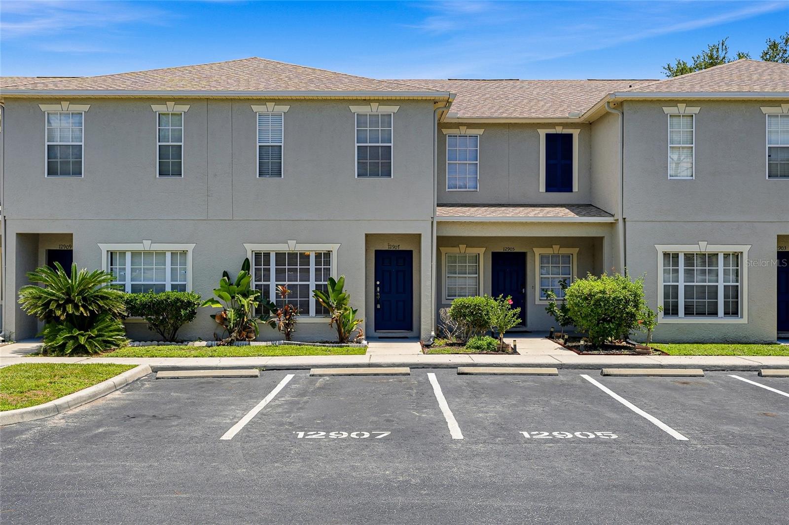 12907 Kings Crossing Drive — photo