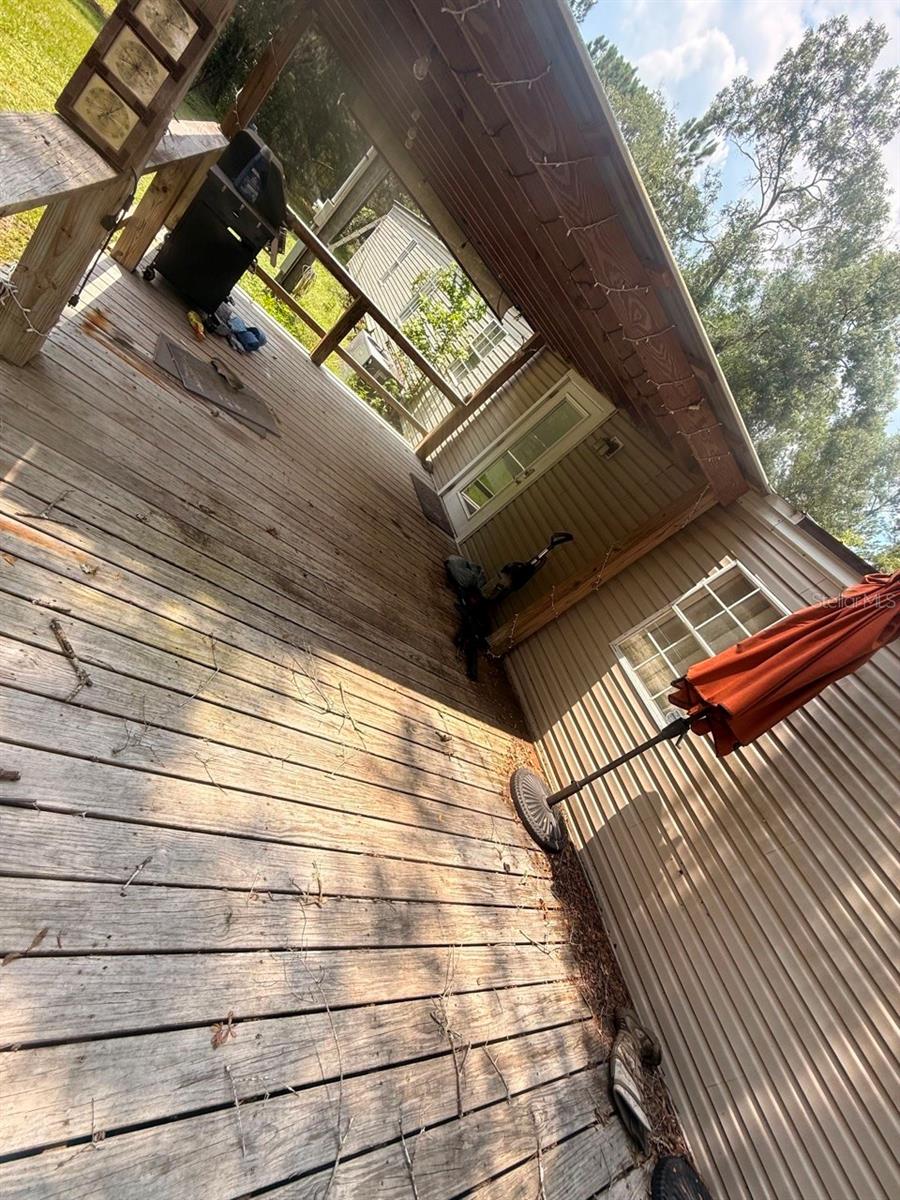 10105 McMahon Avenue — photo