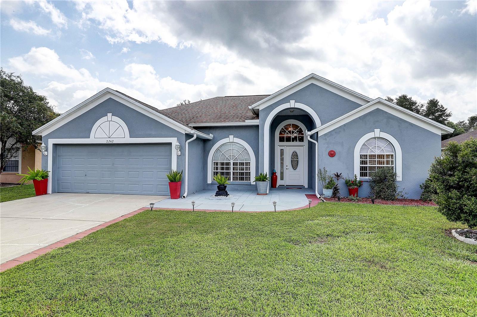 2242 Towering Oaks Circle — photo