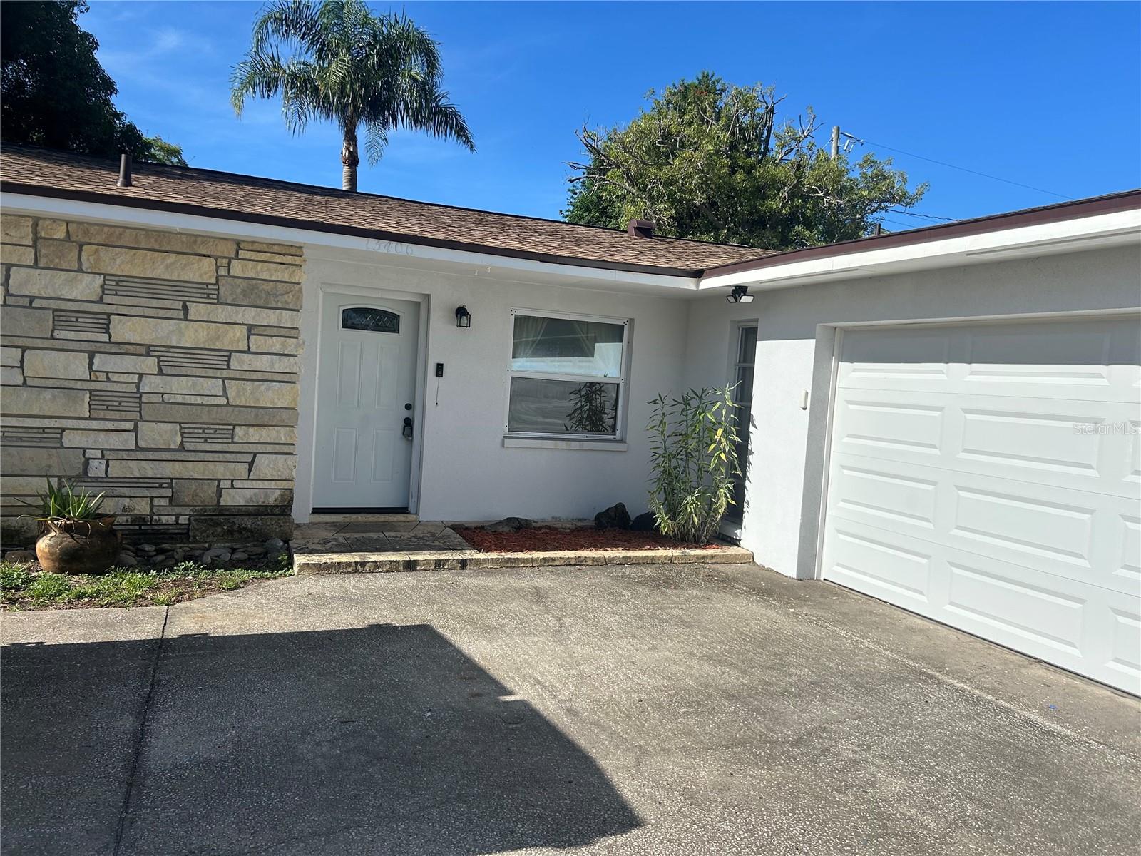 13406 Bellewood Avenue — photo