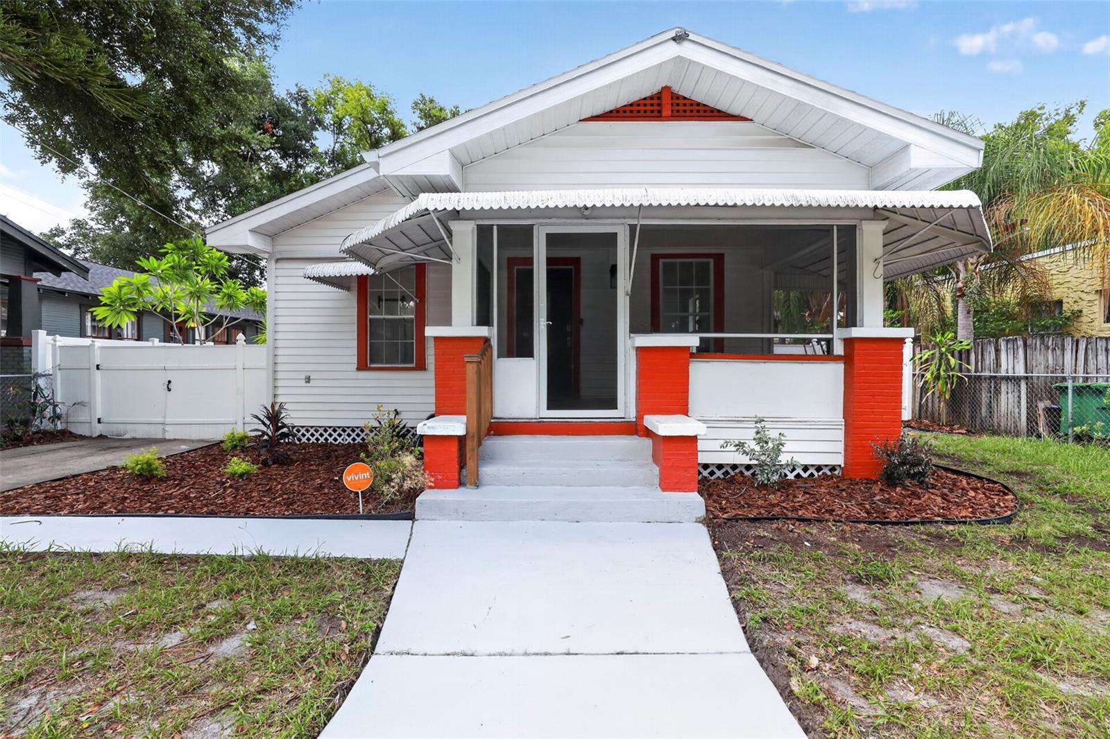 813 E New Orleans Avenue — photo