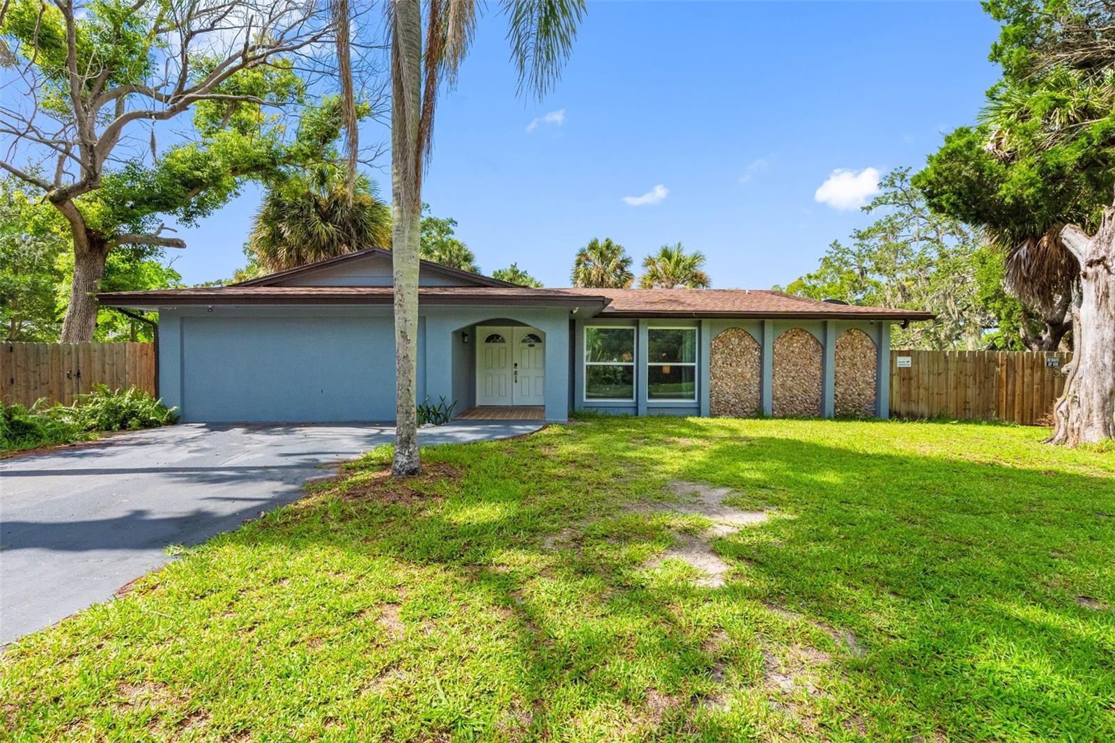 7032 Morningstar Lane — photo