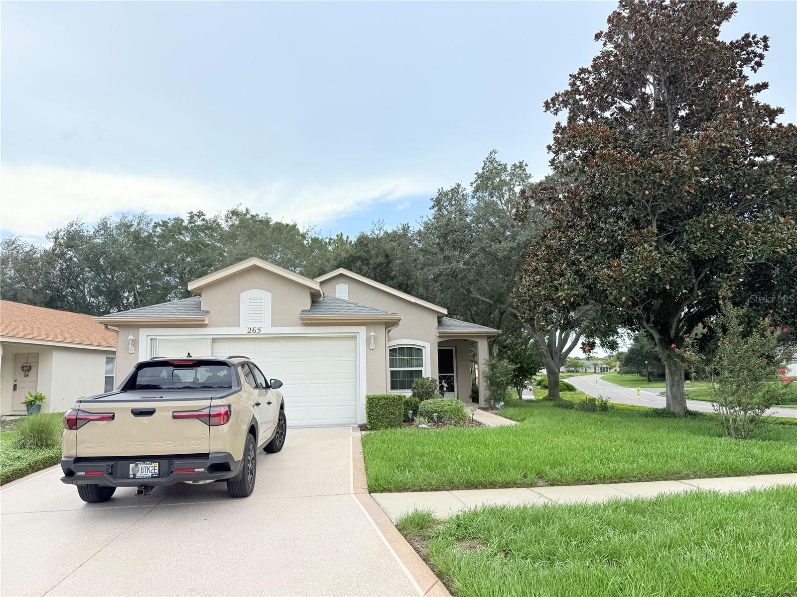 265 Center Oak Circle — photo