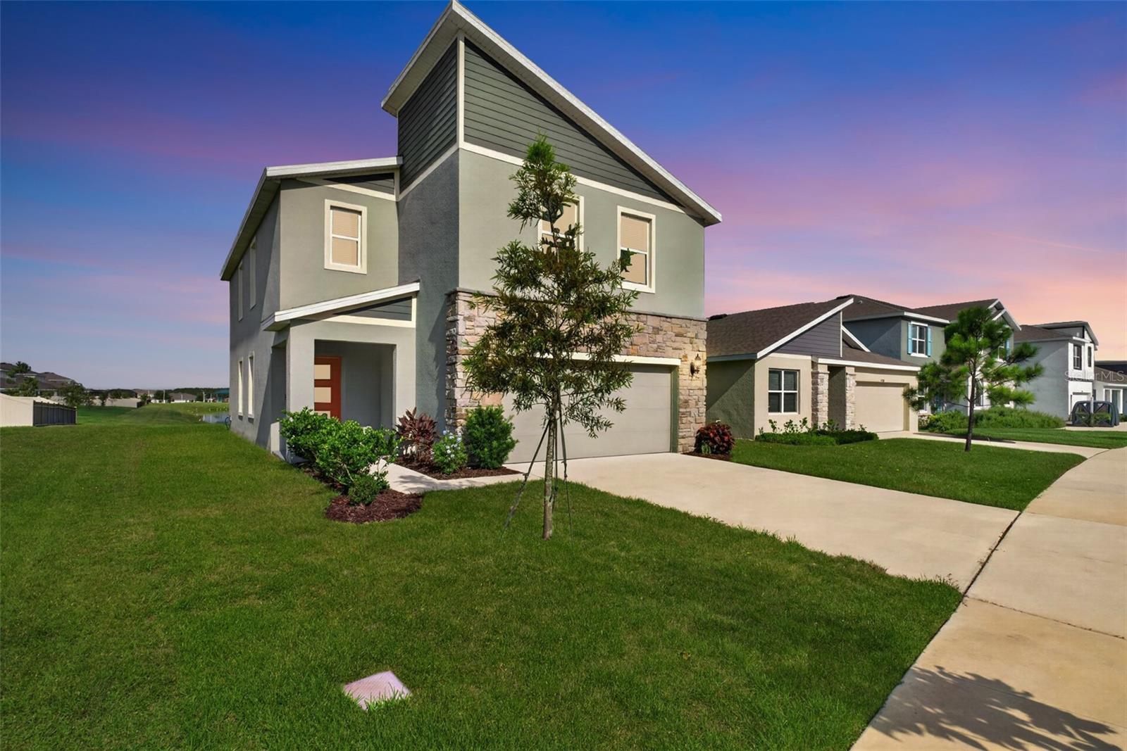 9744 Crescent Ray Drive — photo