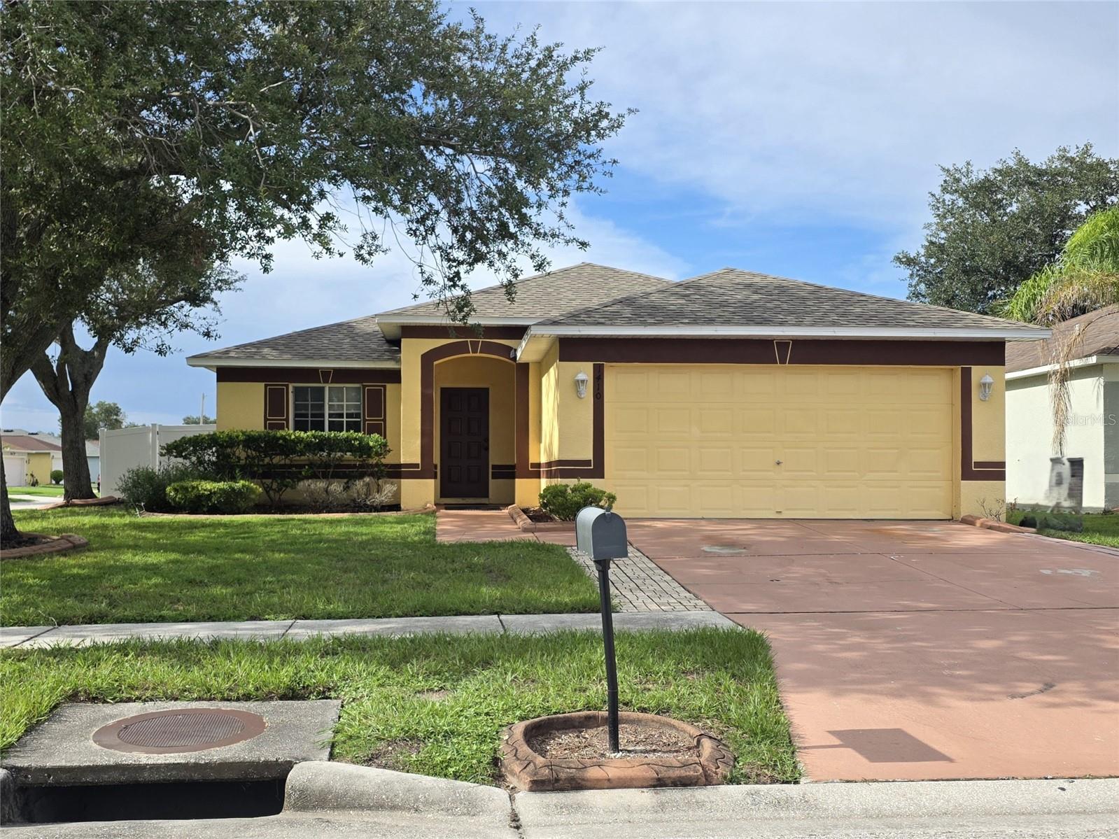 1410 Oakford Court — photo