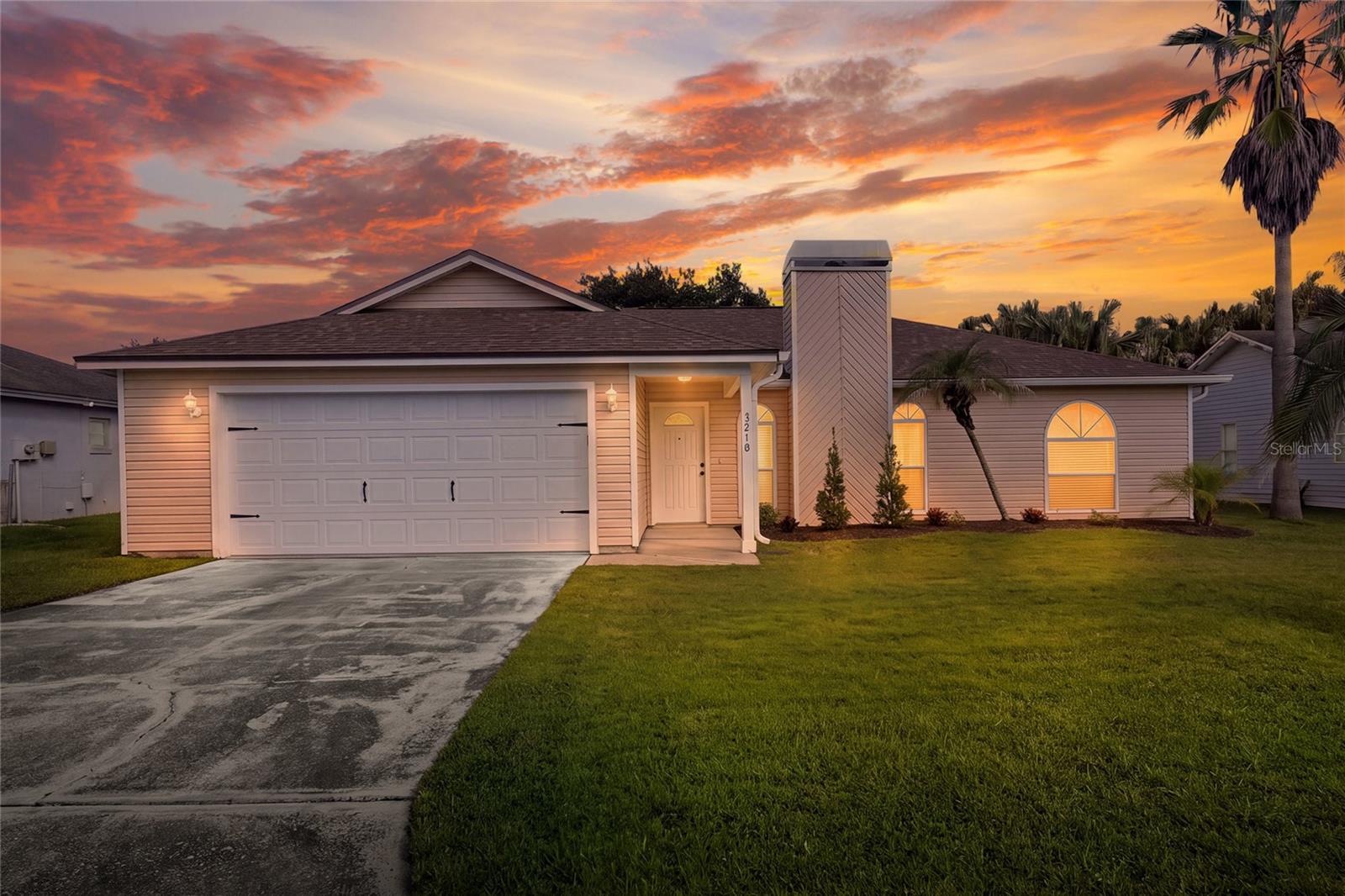 3210 Thoroughbred Loop — photo