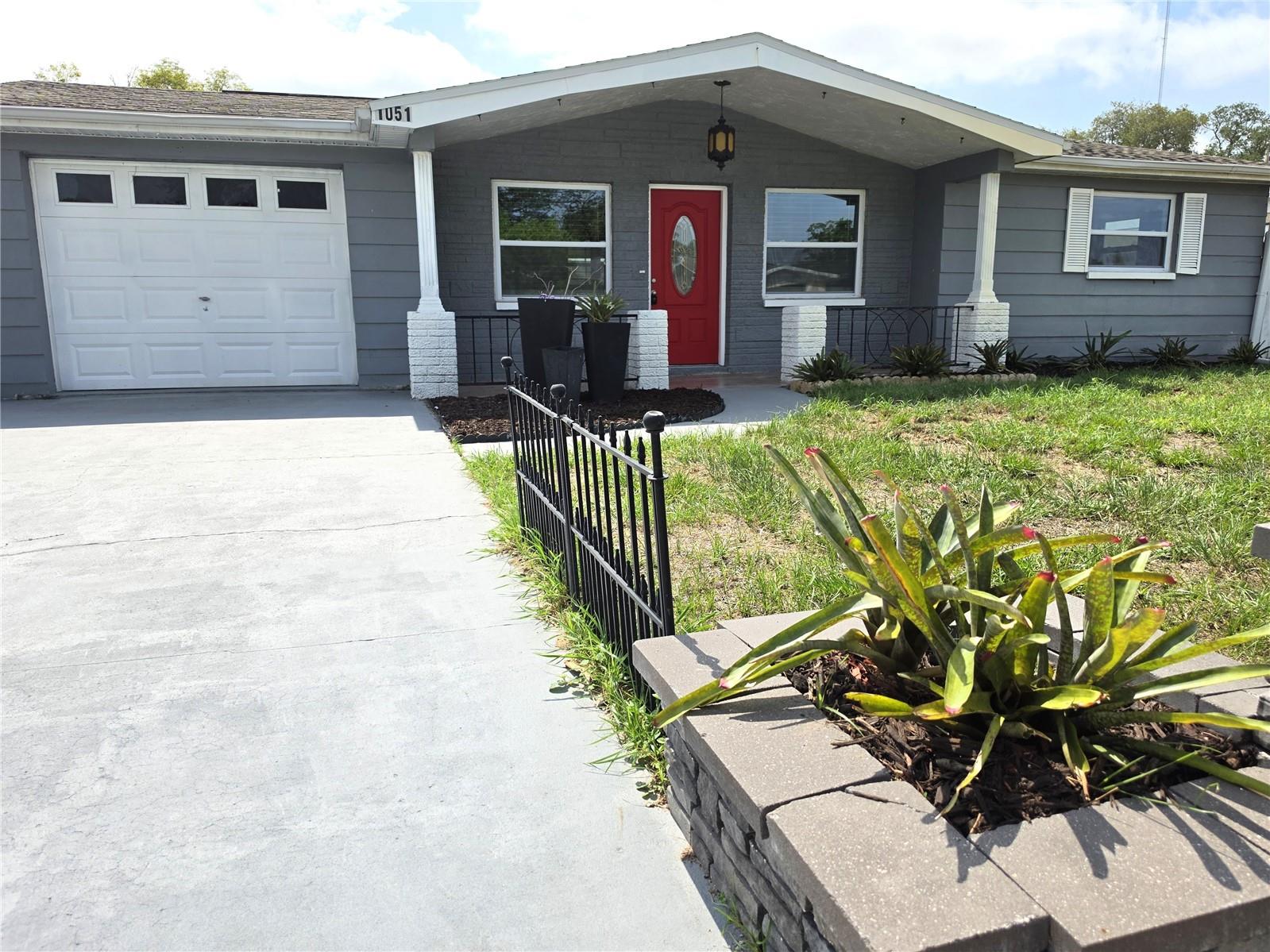 1051 Maybury Drive — photo