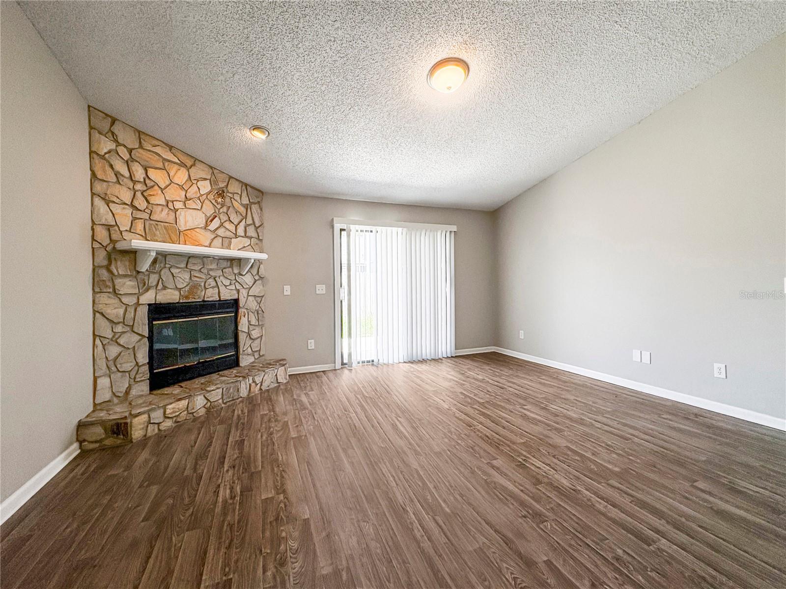 Home in JACKSONVILLE, FL 32244 — photo 3