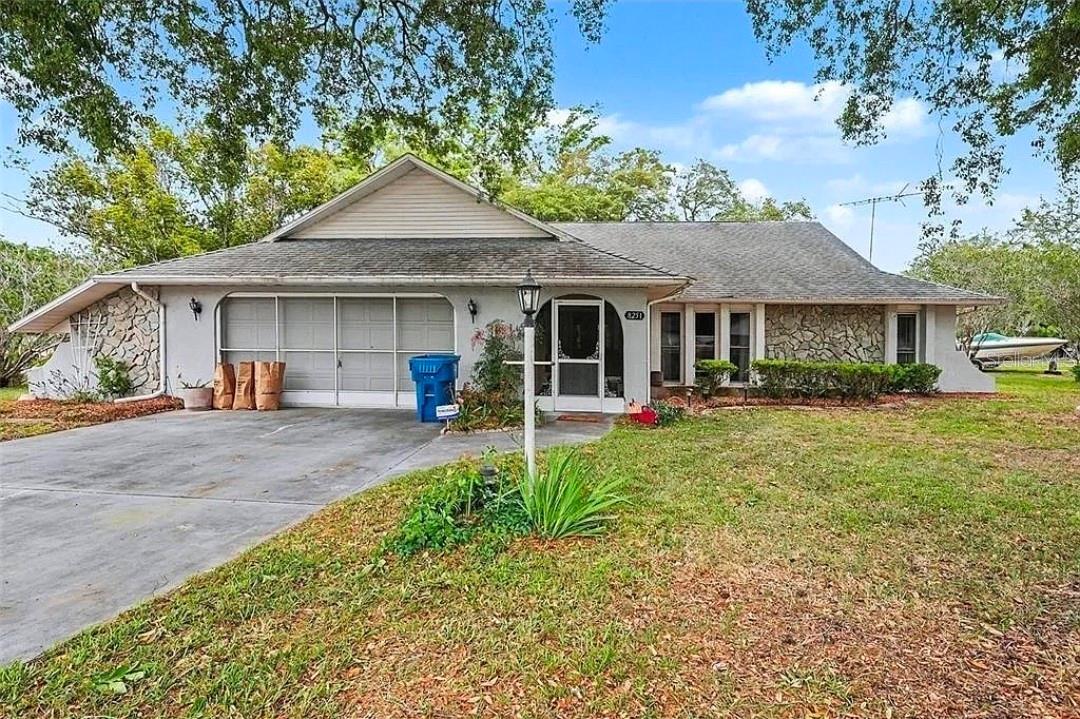 8251 Earlshire Lane — photo