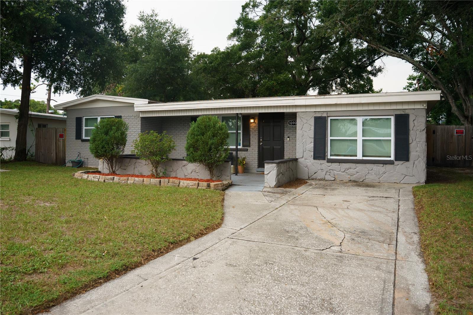 10906 N Lantana Avenue — photo