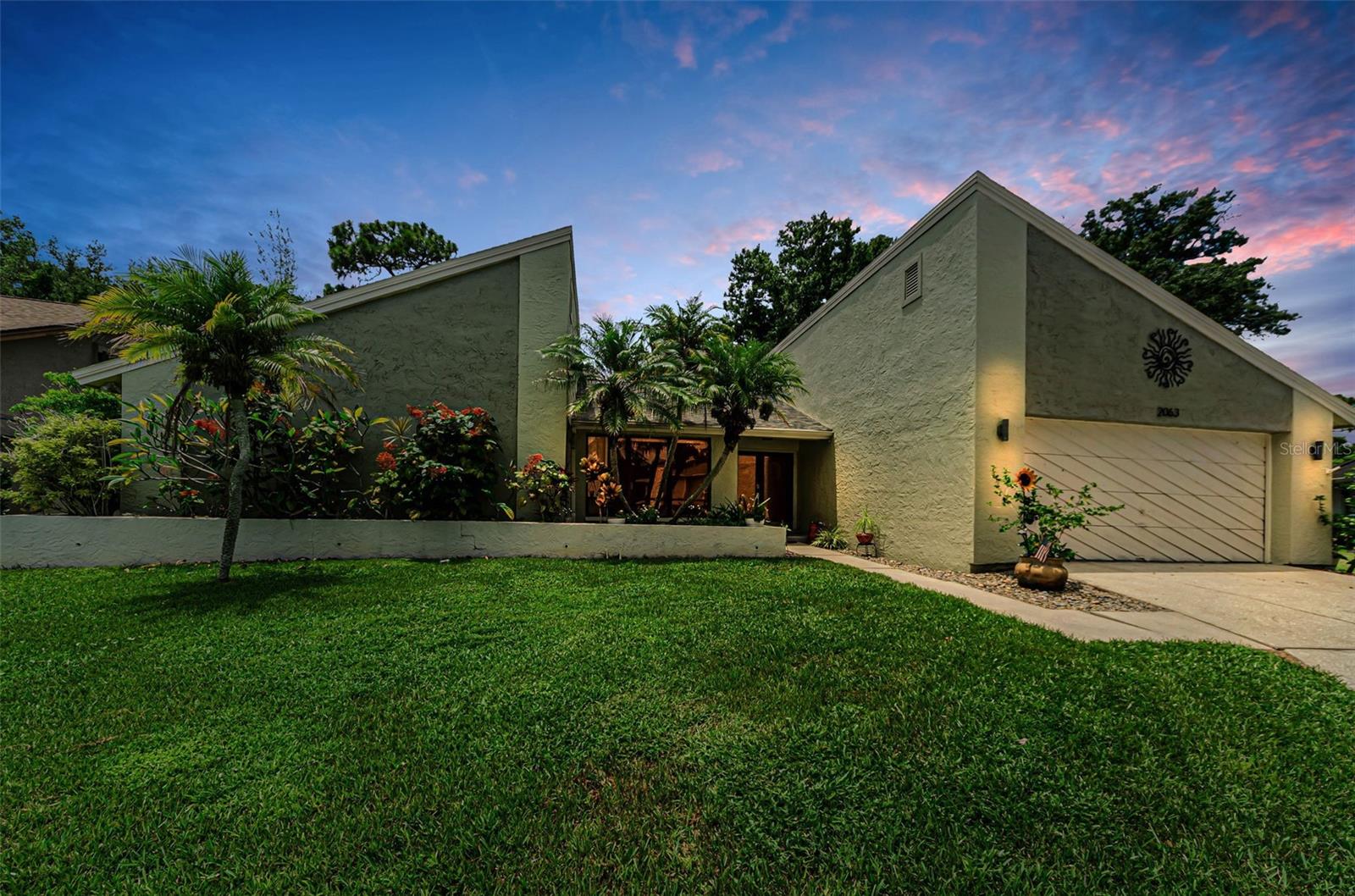 2063 Brookside Drive — photo