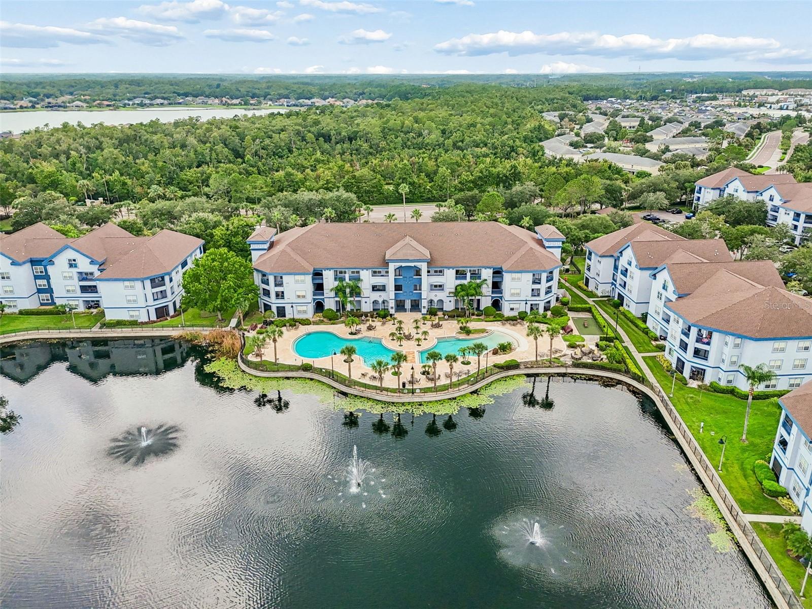 1640 Villa Capri Circle 208 — photo