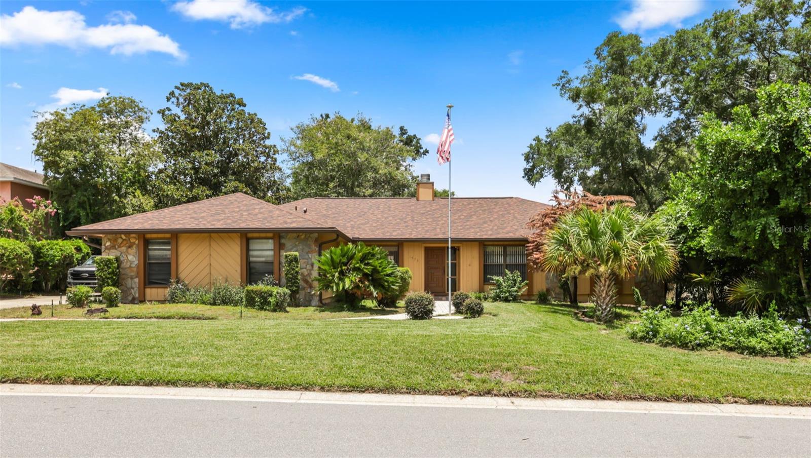 1573 Skye Court — photo