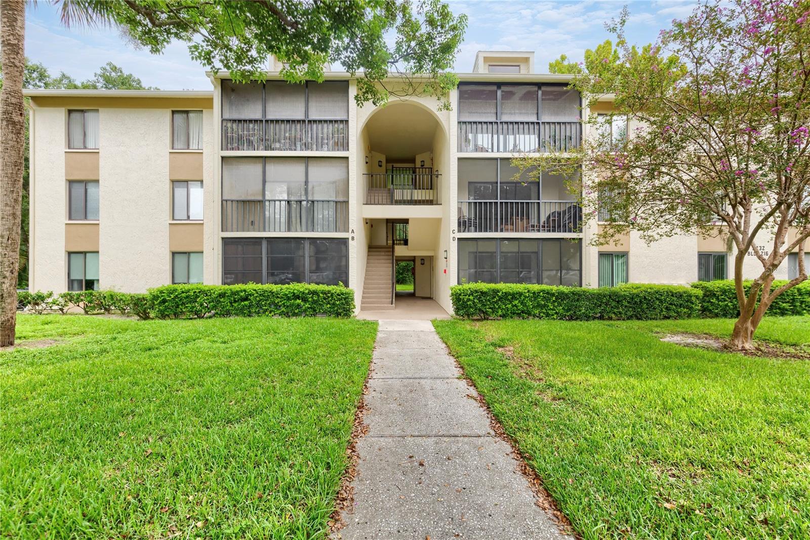 3232 Lake Pine Way E B1 — photo