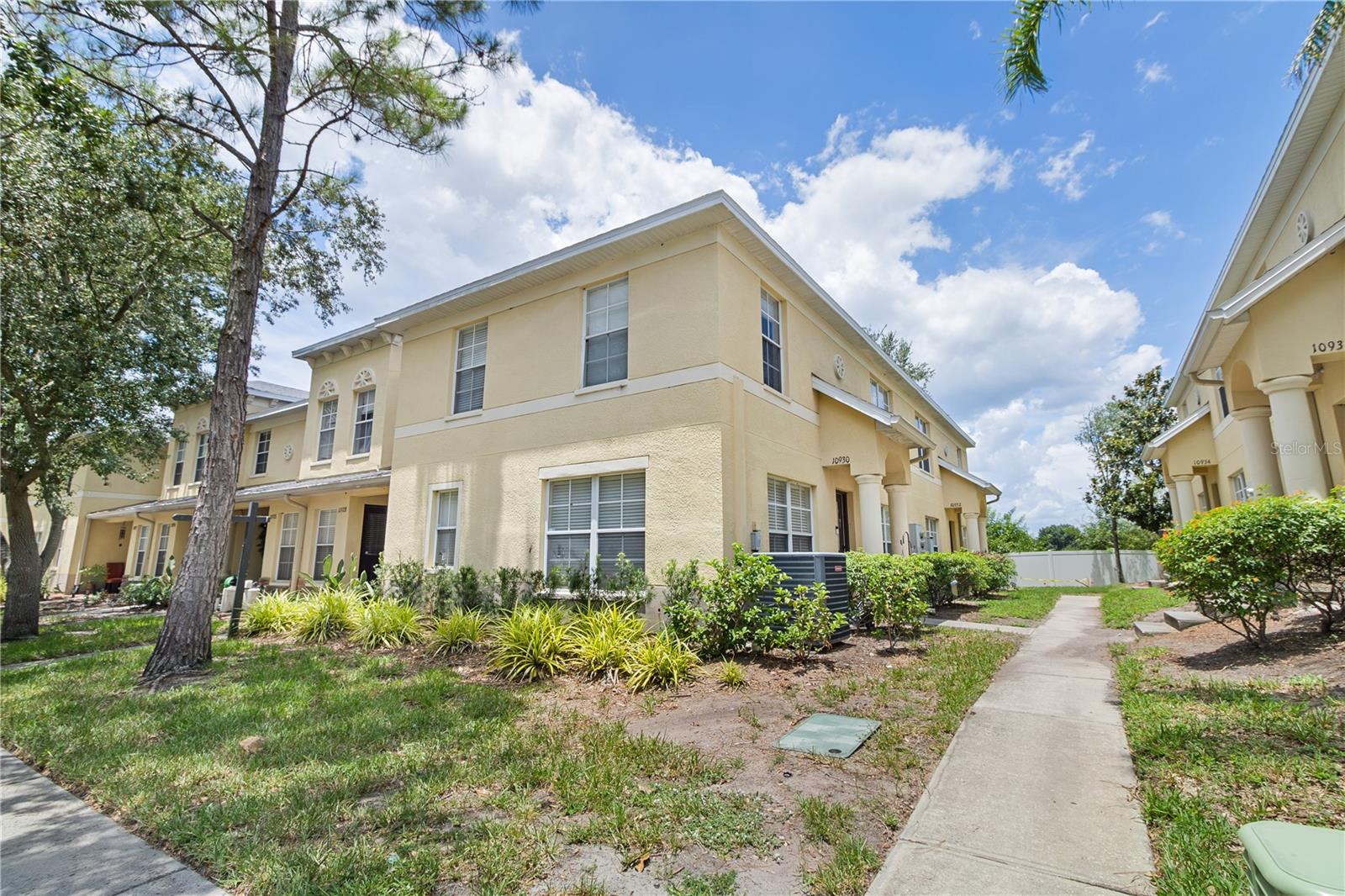 10932 Brickside Court 10932 — photo