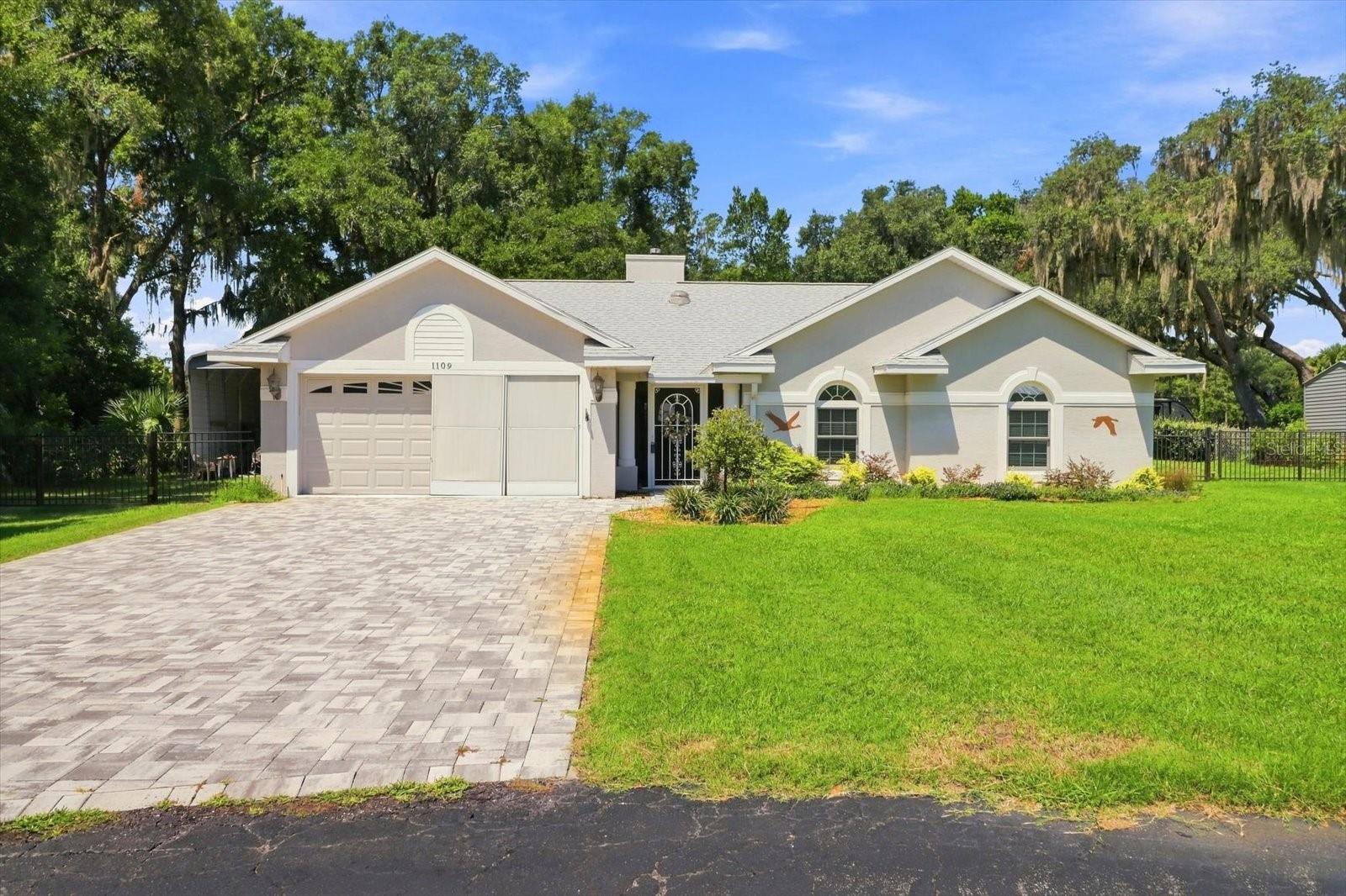 1109 S Chateau Point — photo