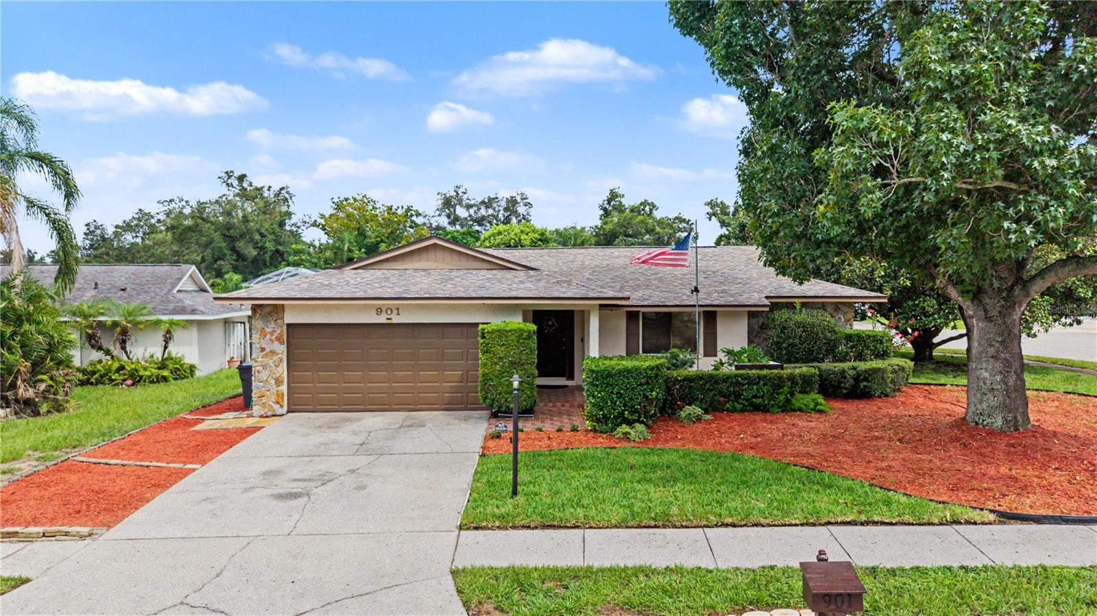 901 Tarawood Lane — photo