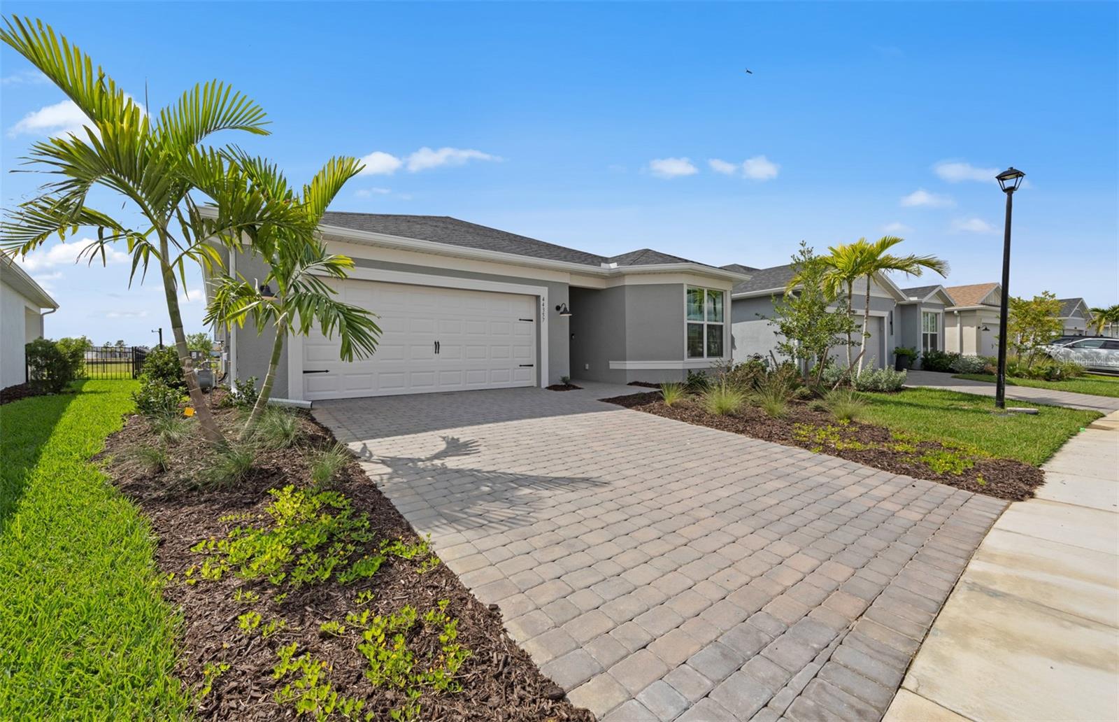 16335 Lilly Elaine Way — photo