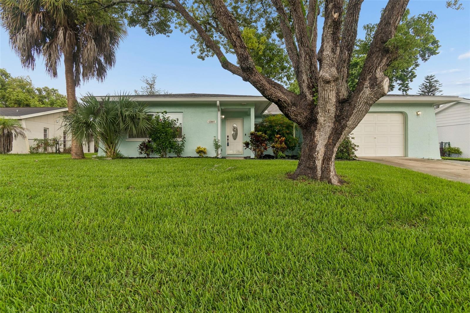 12807 Willowdale Way — photo
