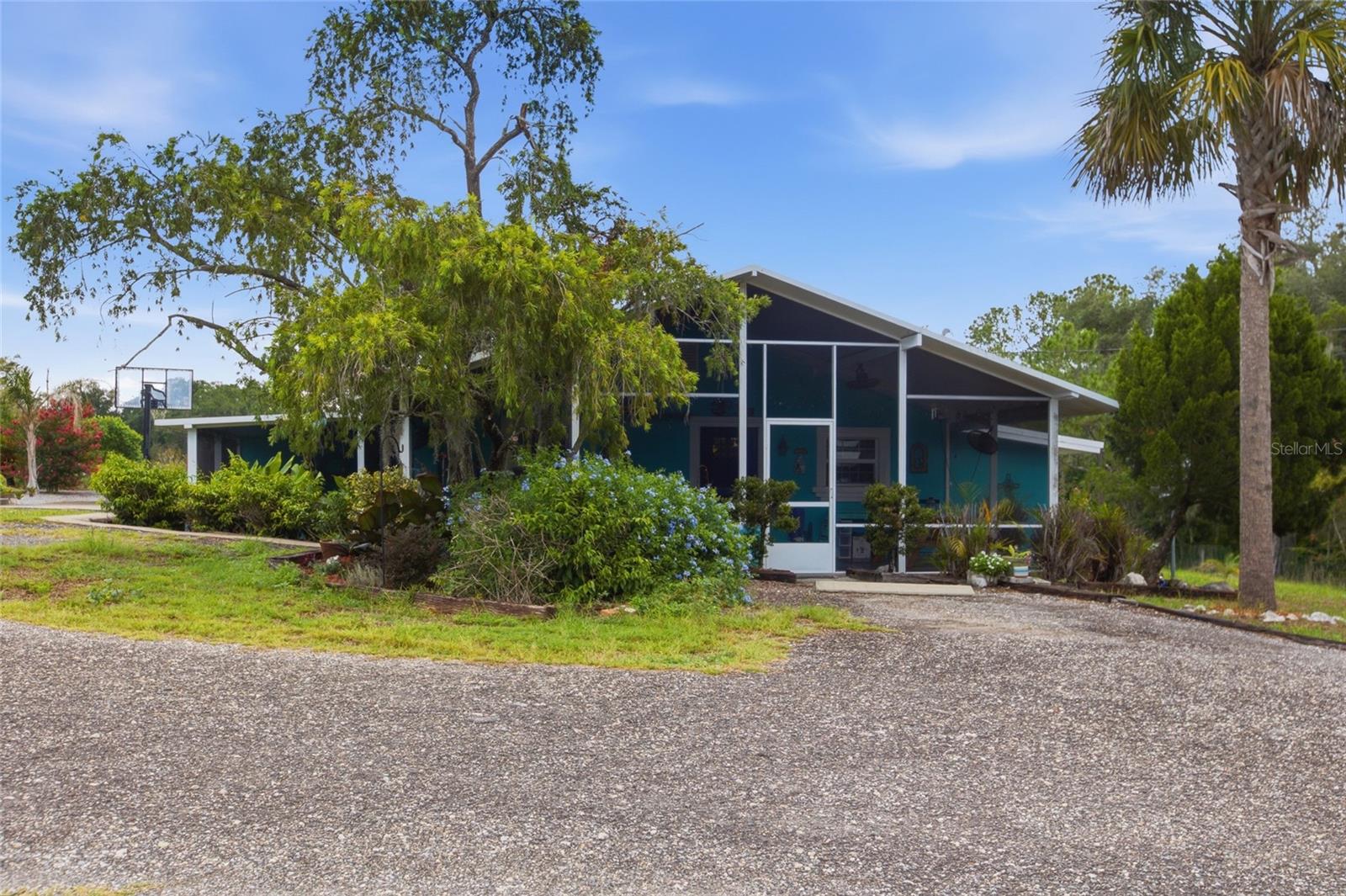 40832 River Road — photo