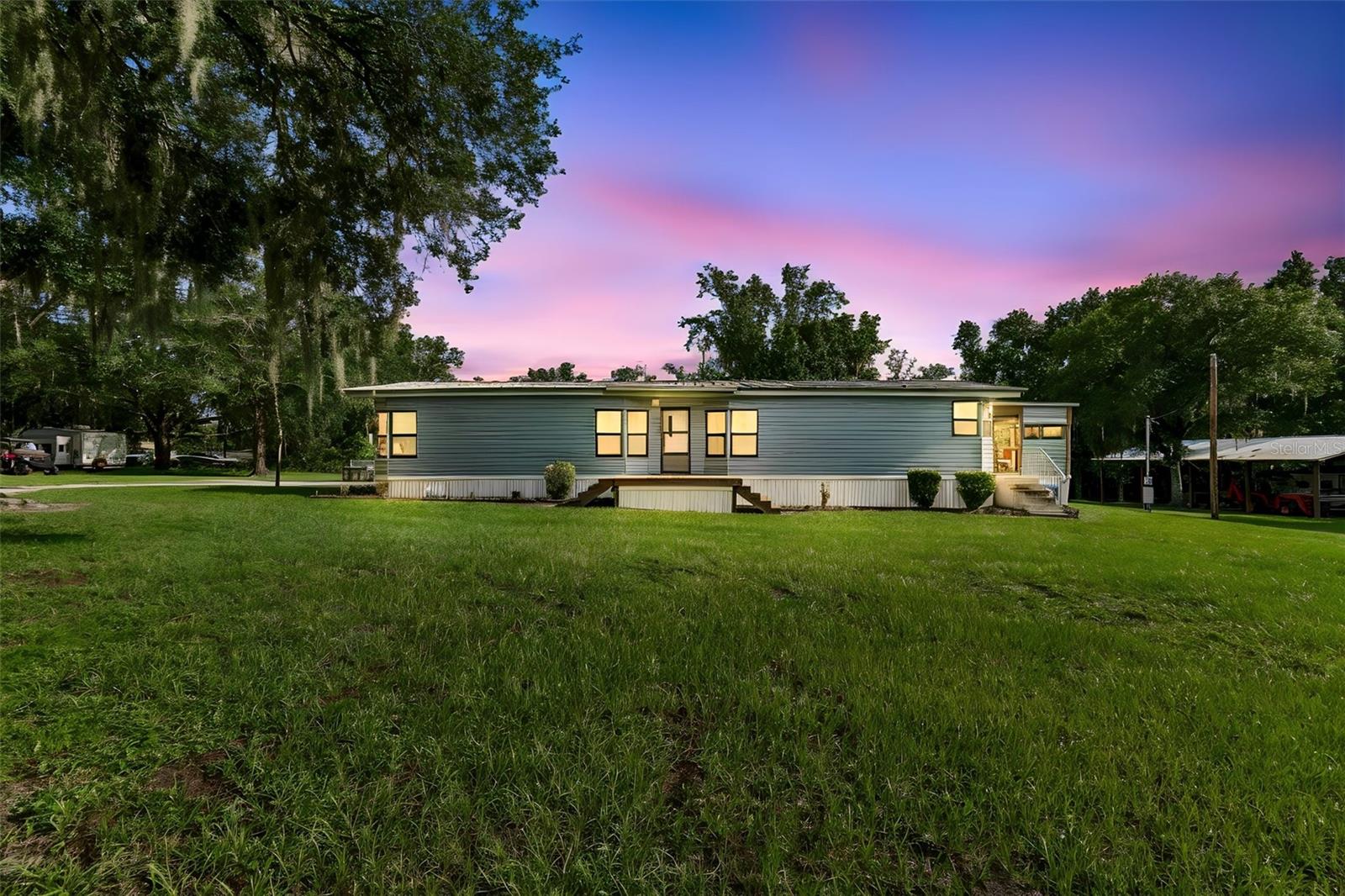 6325 Oakview Lane — photo