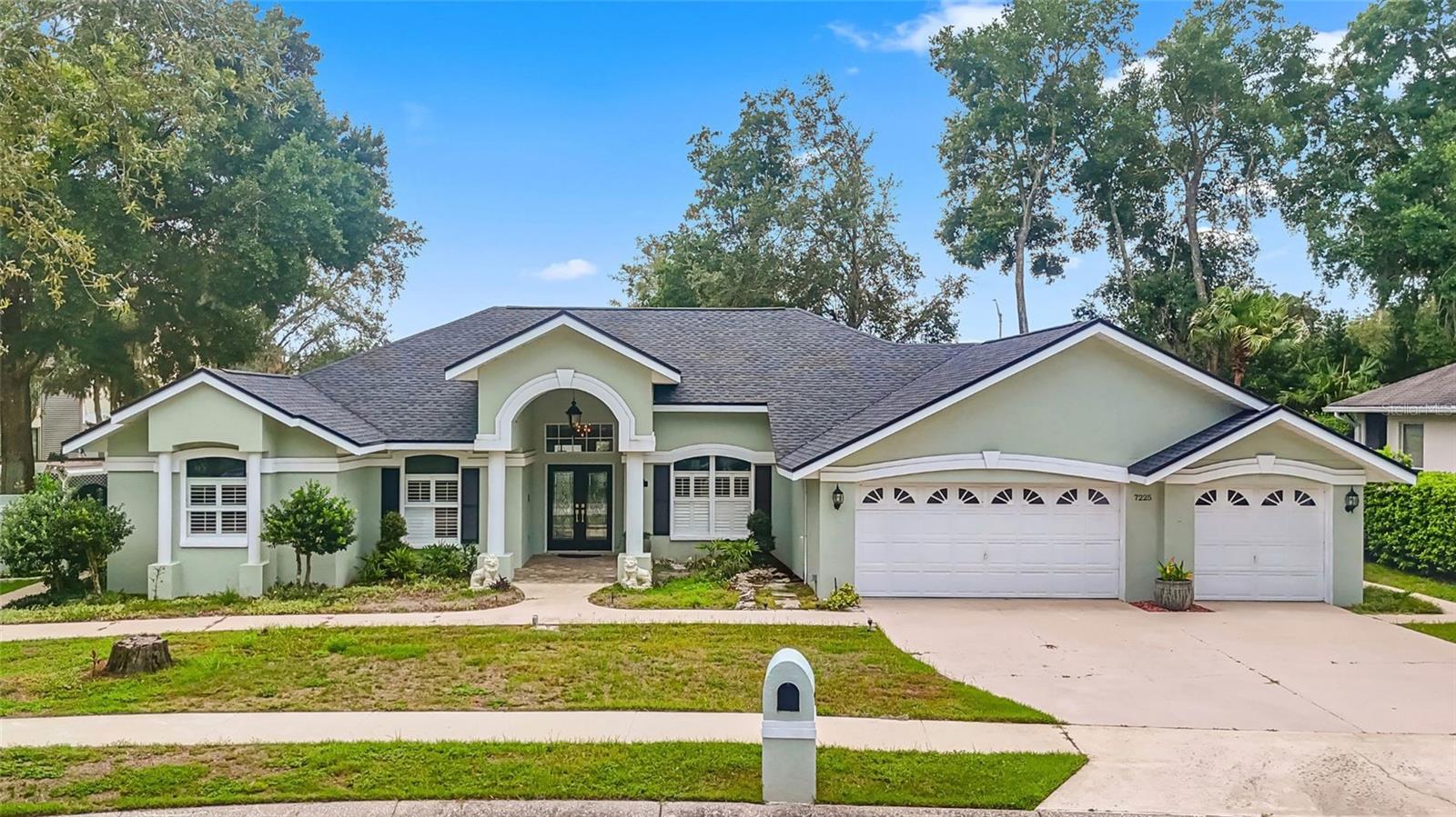 7225 River Forest Lane — photo