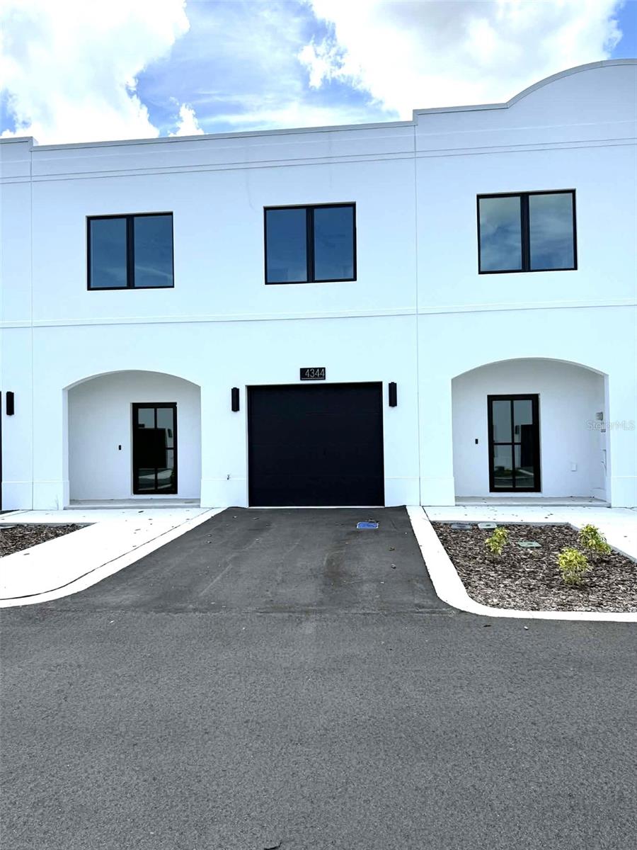 4344 Cambio Gardens Court — photo