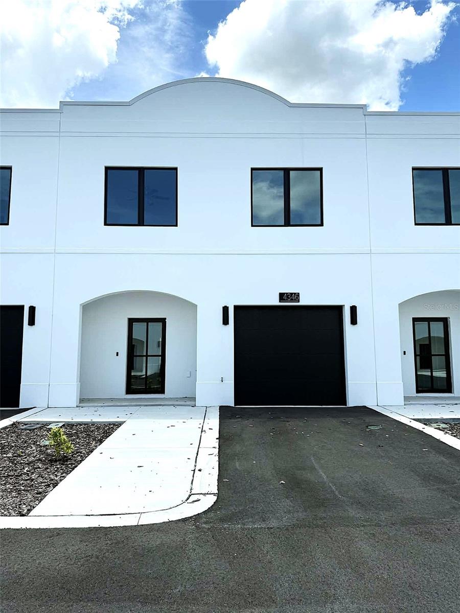 4346 Cambio Gardens Court — photo