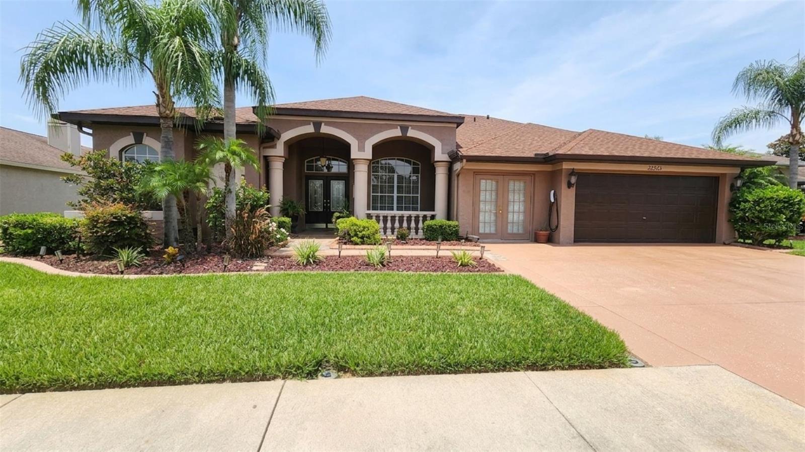 22523 Willow Lakes Drive — photo