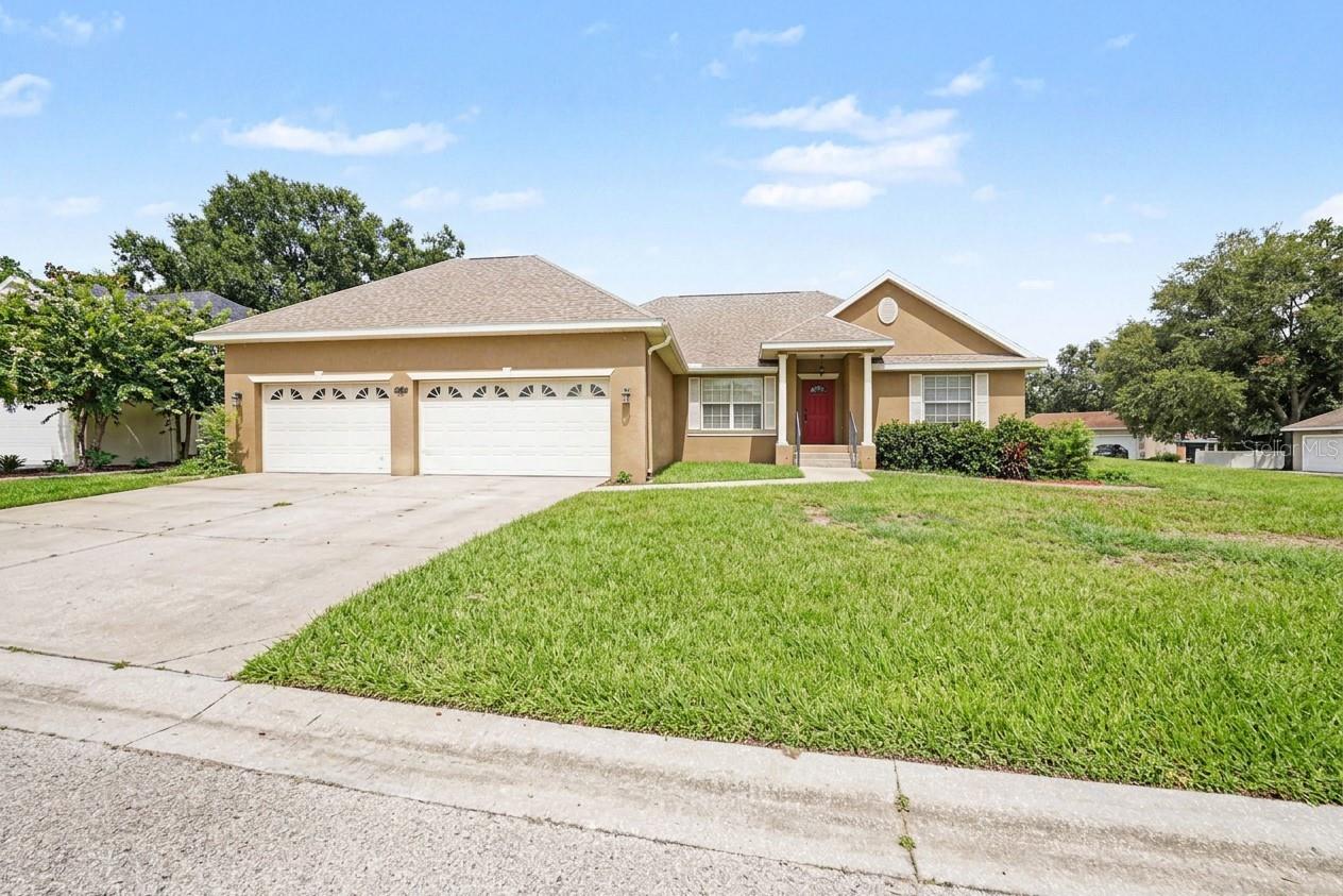 7231 Remington Oaks Drive — photo