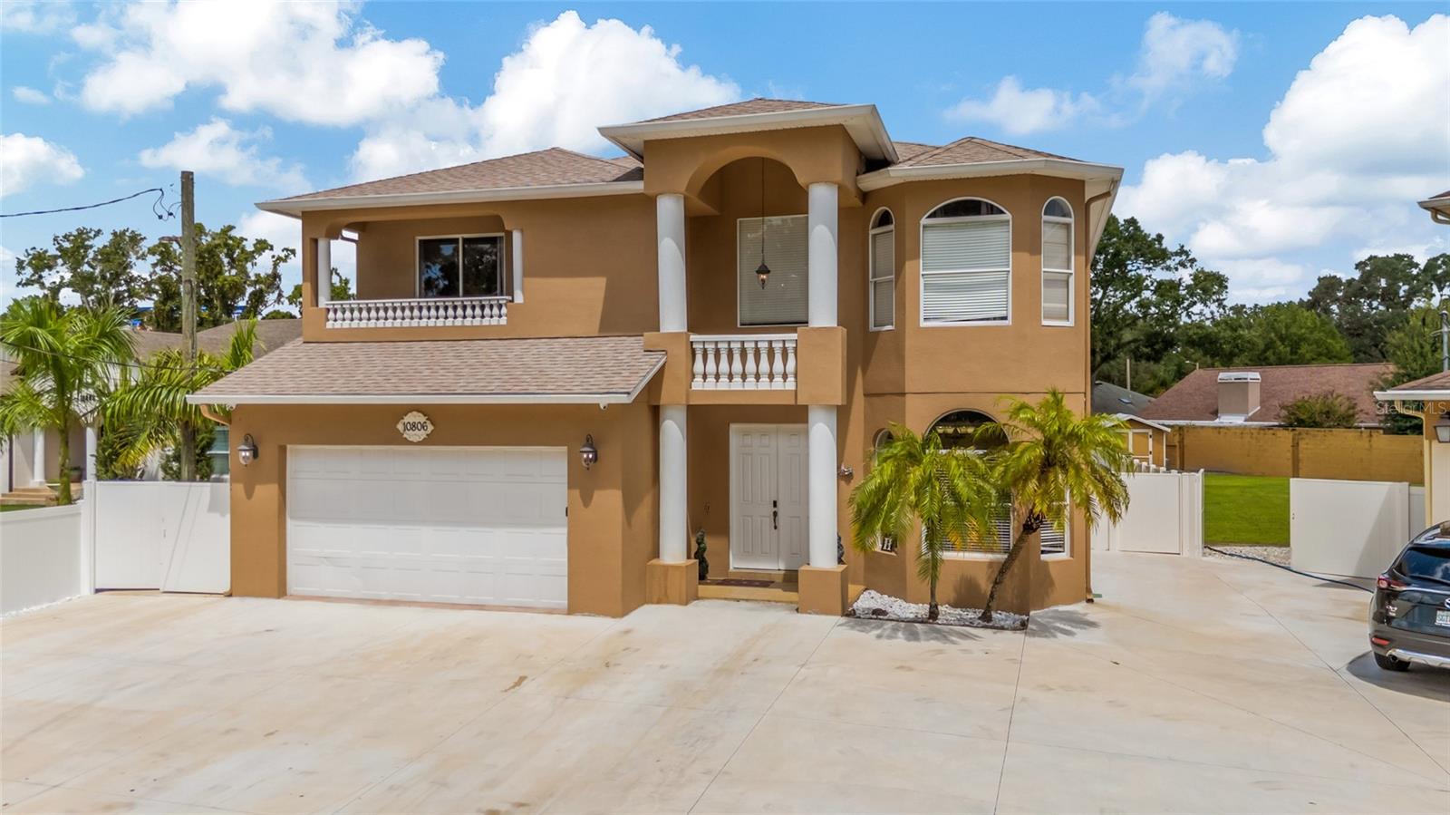 10806 Perez Drive — photo
