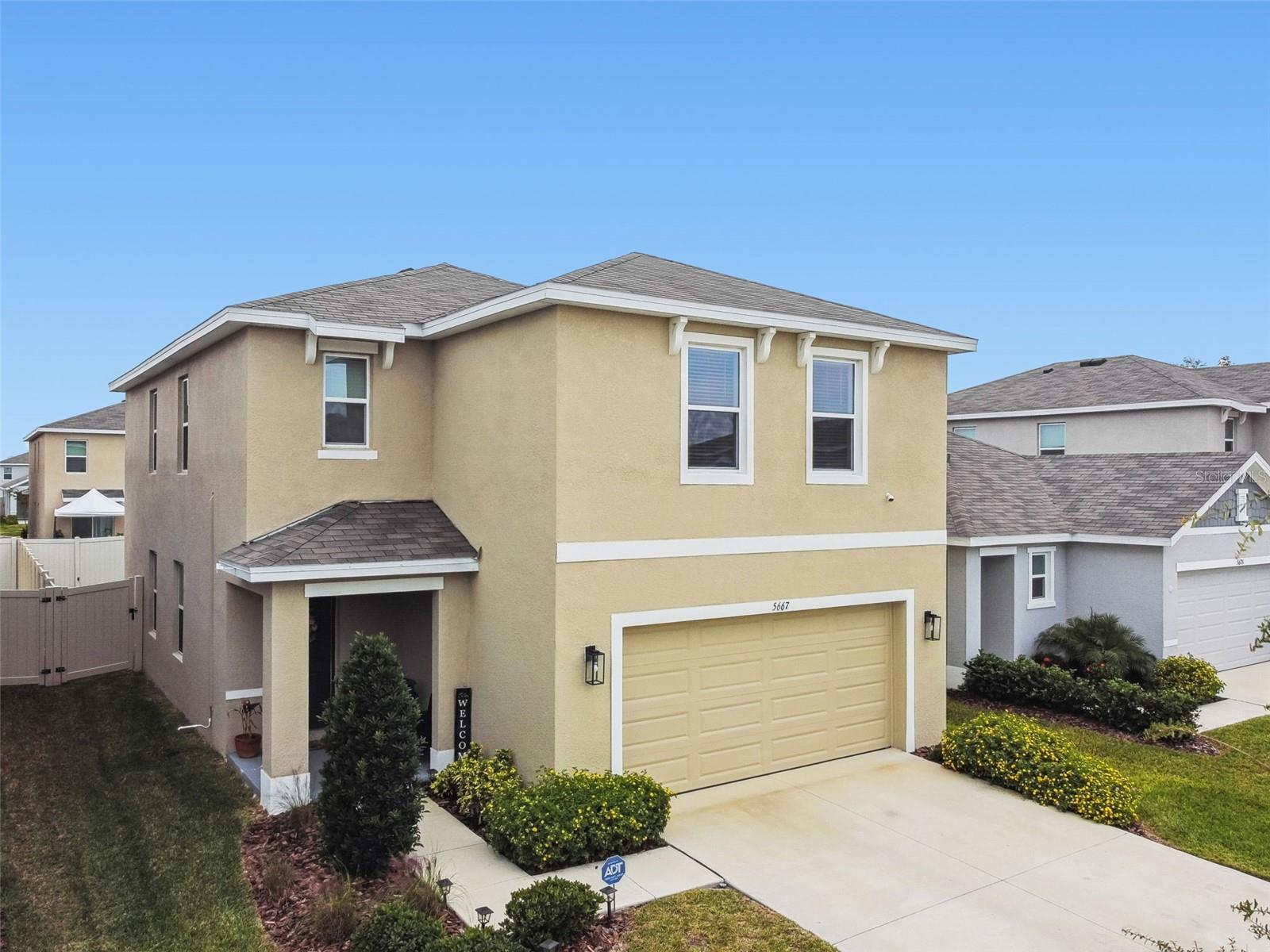 5667 Chorleywood Lane — photo