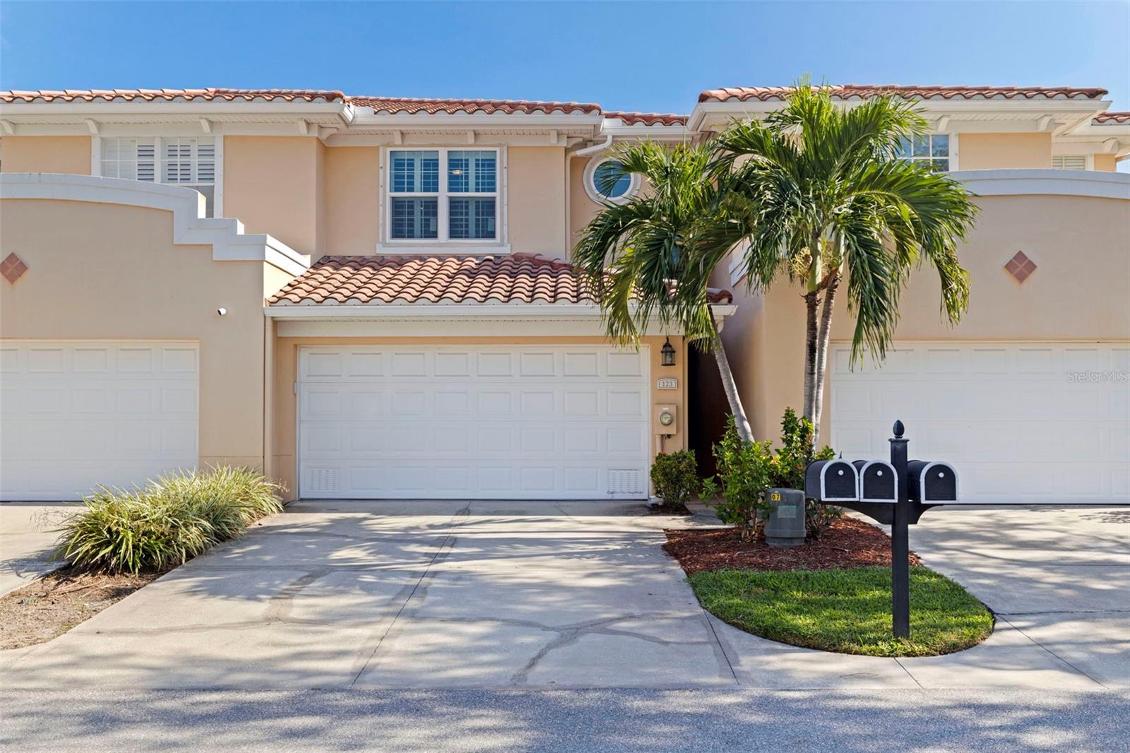 123 Valencia Circle — photo