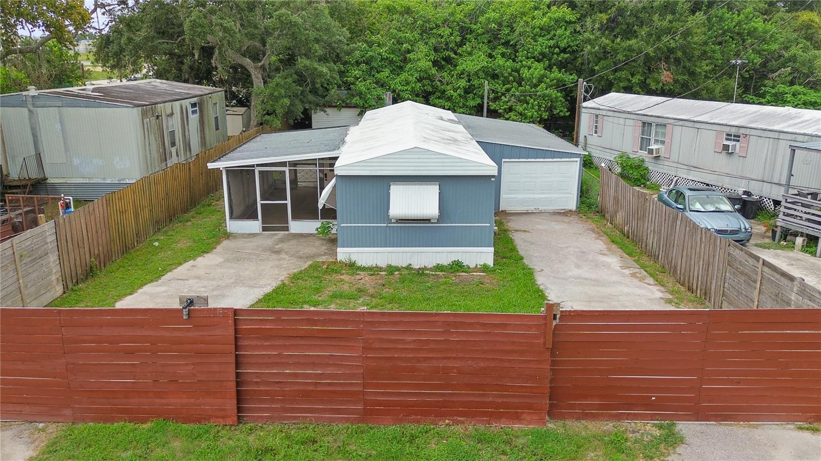 11301 Edison Avenue — photo