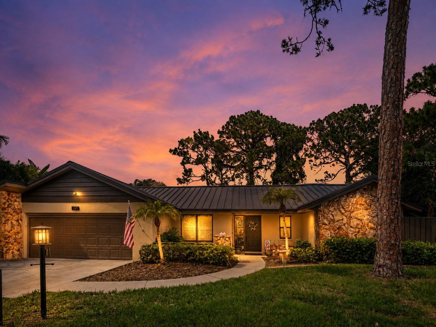 3911 Country View Cir — photo
