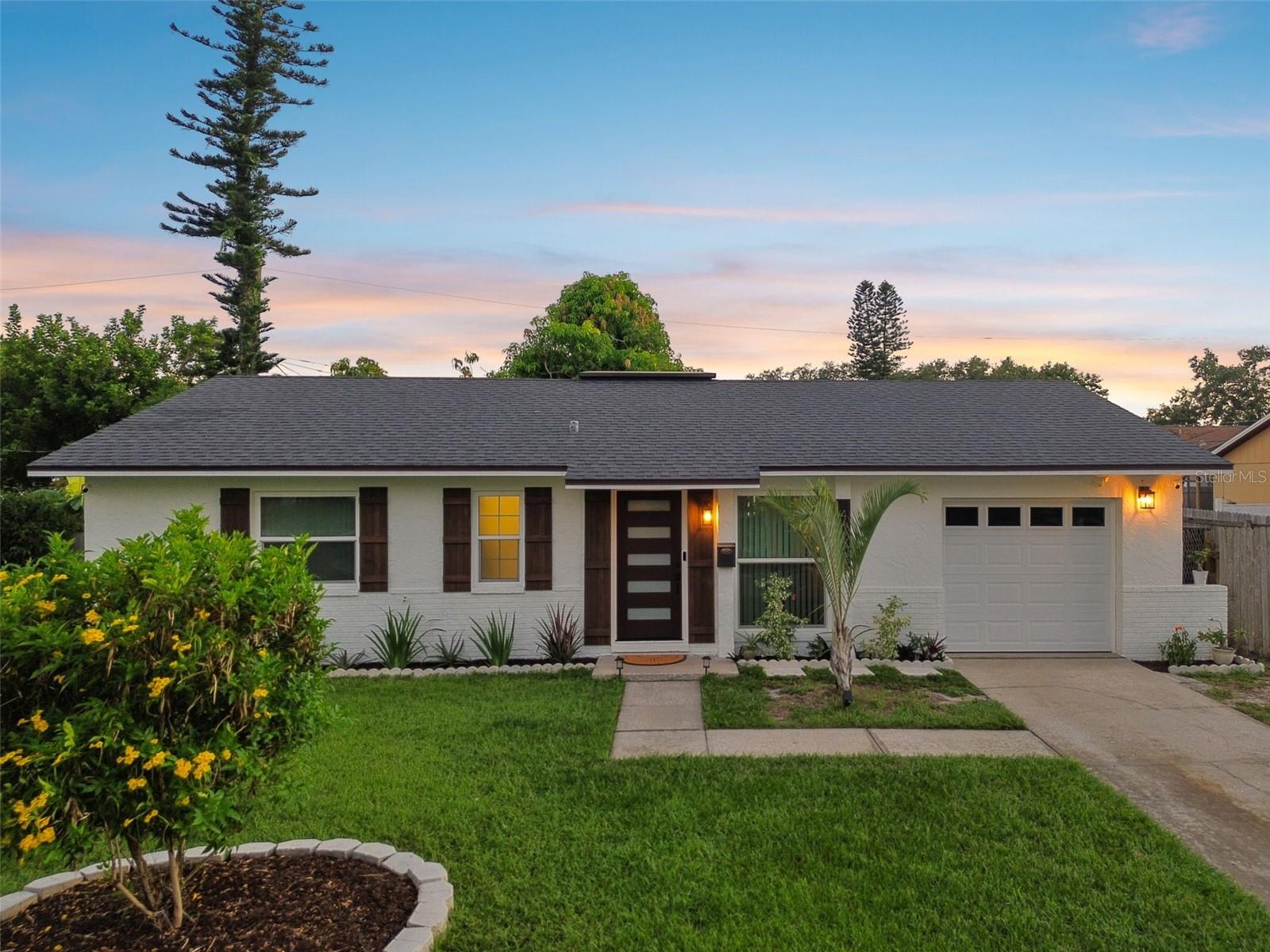 4185 Whiting Drive SE — photo